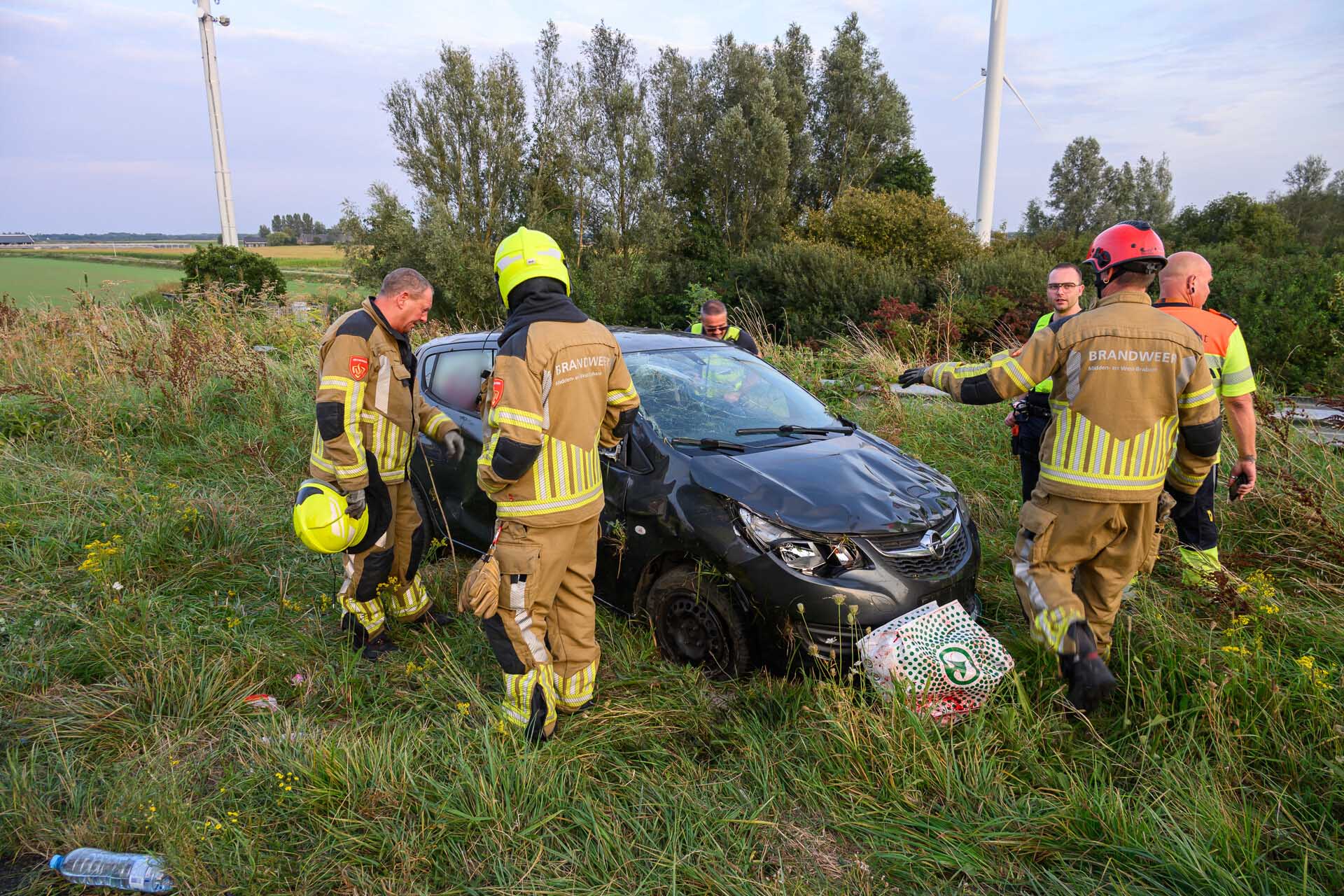 Bestuurder gewond na crash op A59