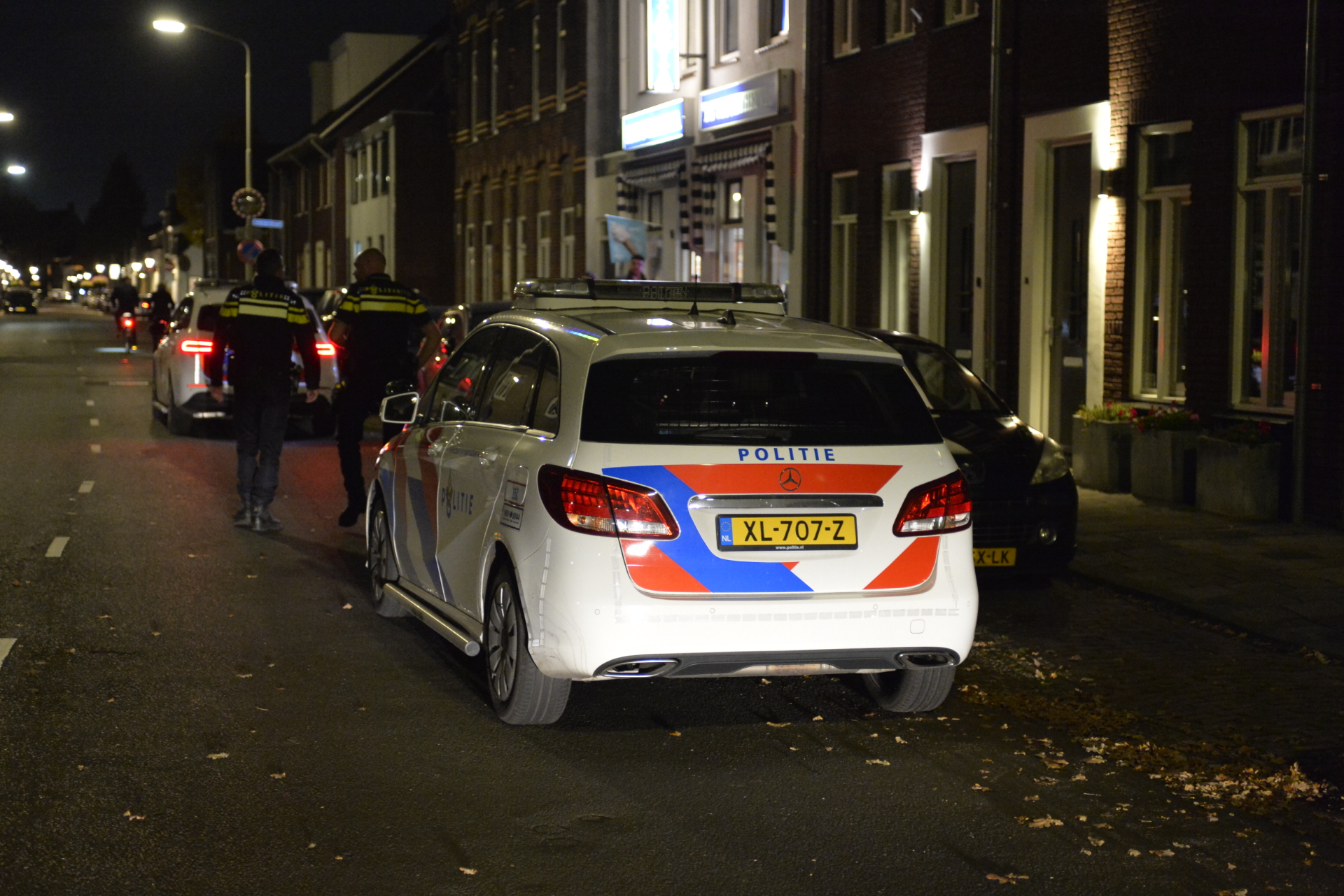Cafetaria overvallen, politie zoekt naar dader