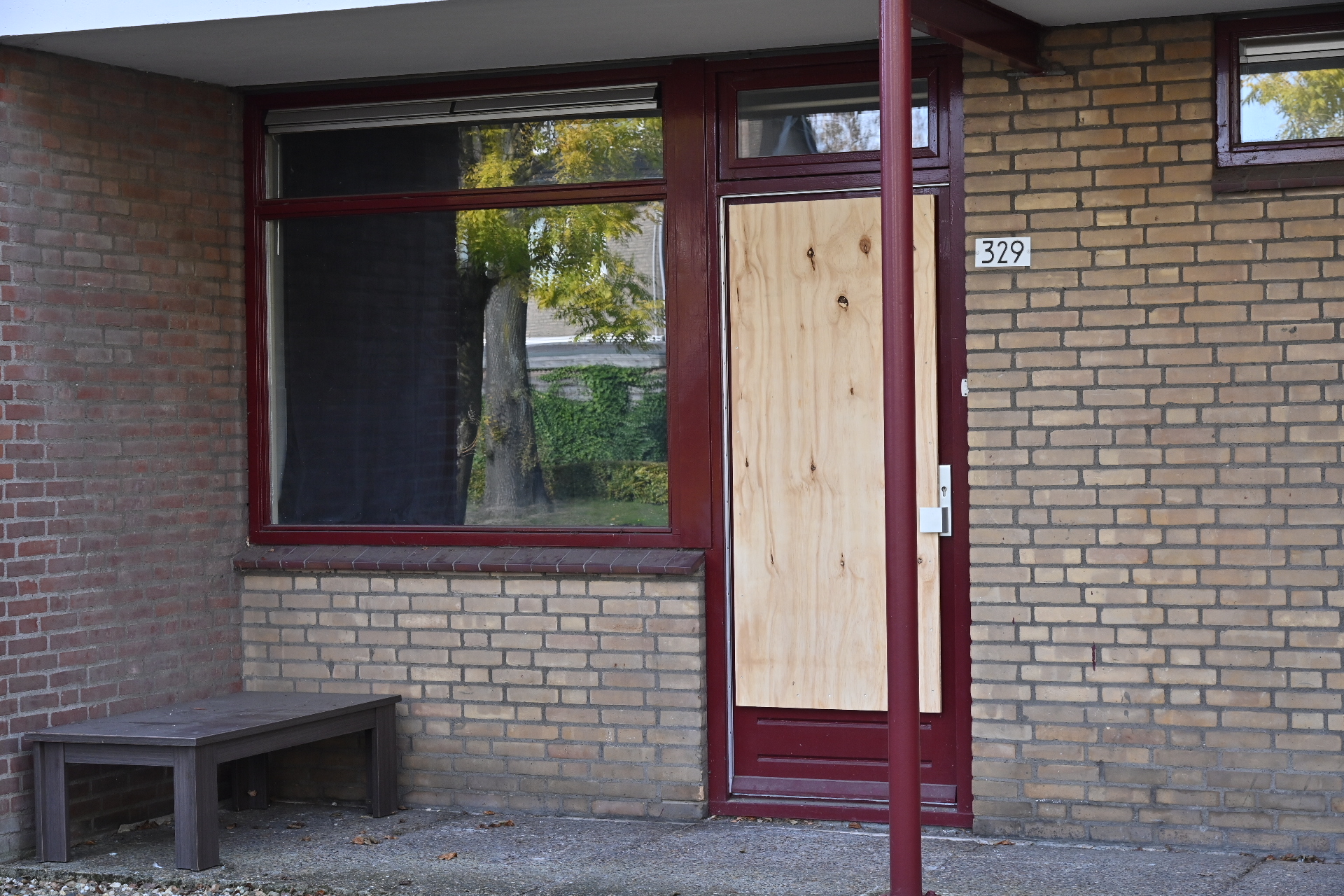 Veel schade na explosie bij appartement