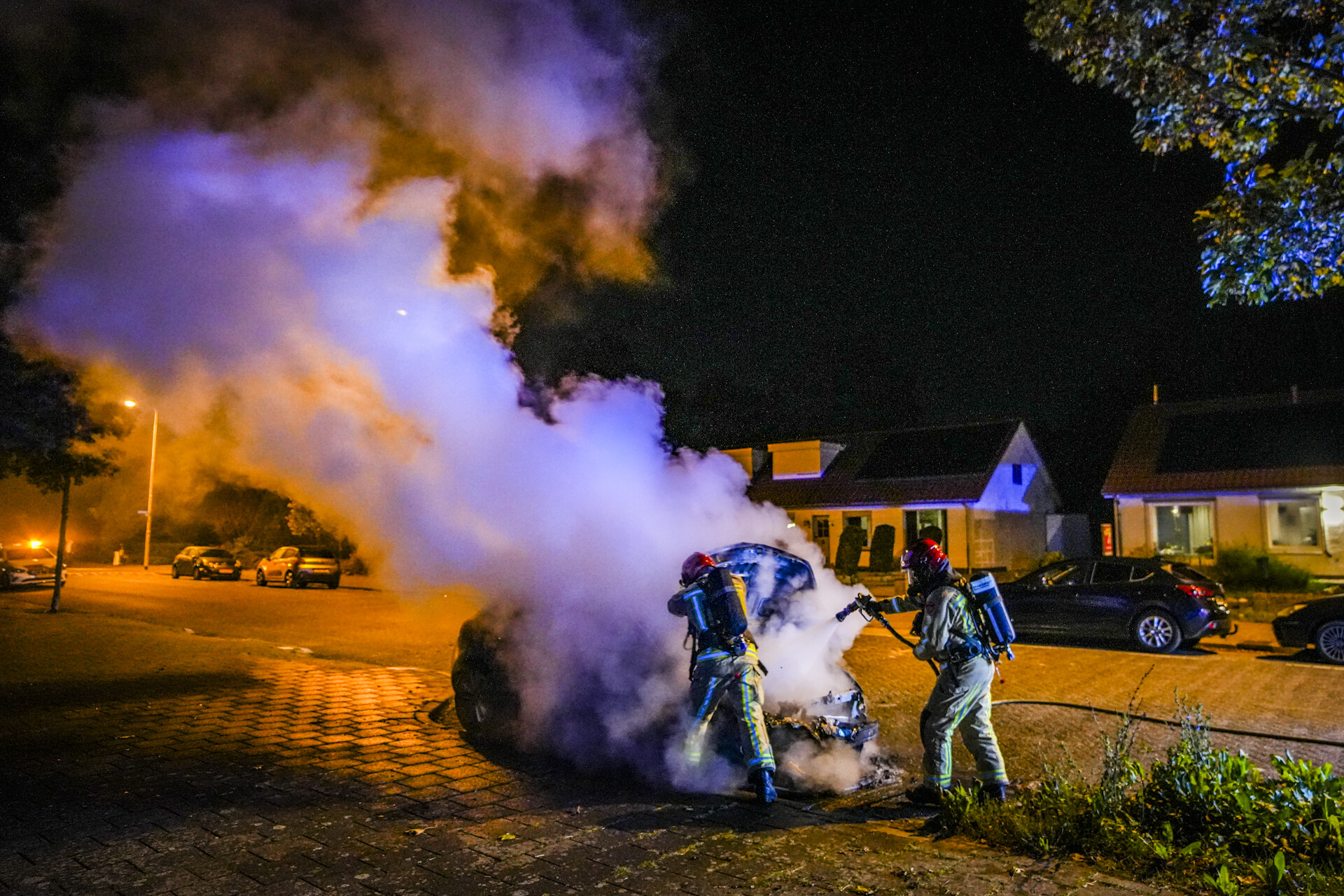 Voor de derde nacht op rij gaat auto in vlammen op in Eindhoven
