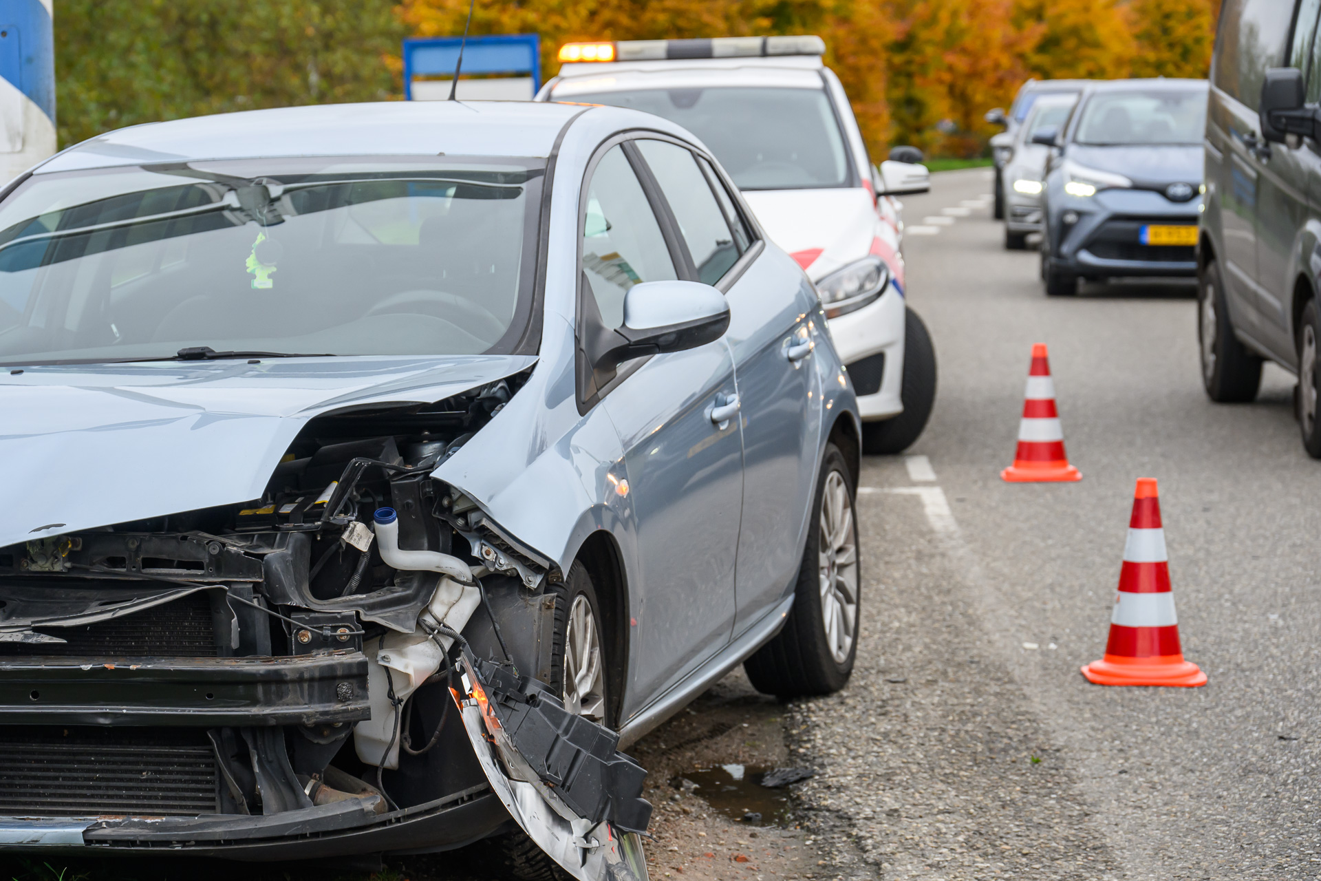Veel schade na botsing, geen gewonden