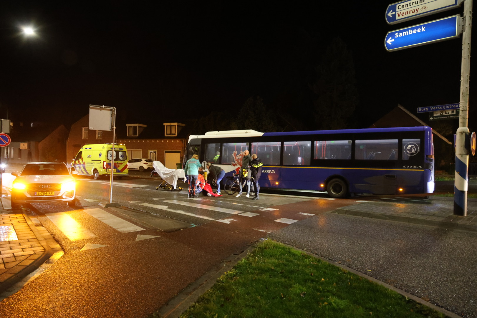 Fietser gewond na aanrijding met stadsbus