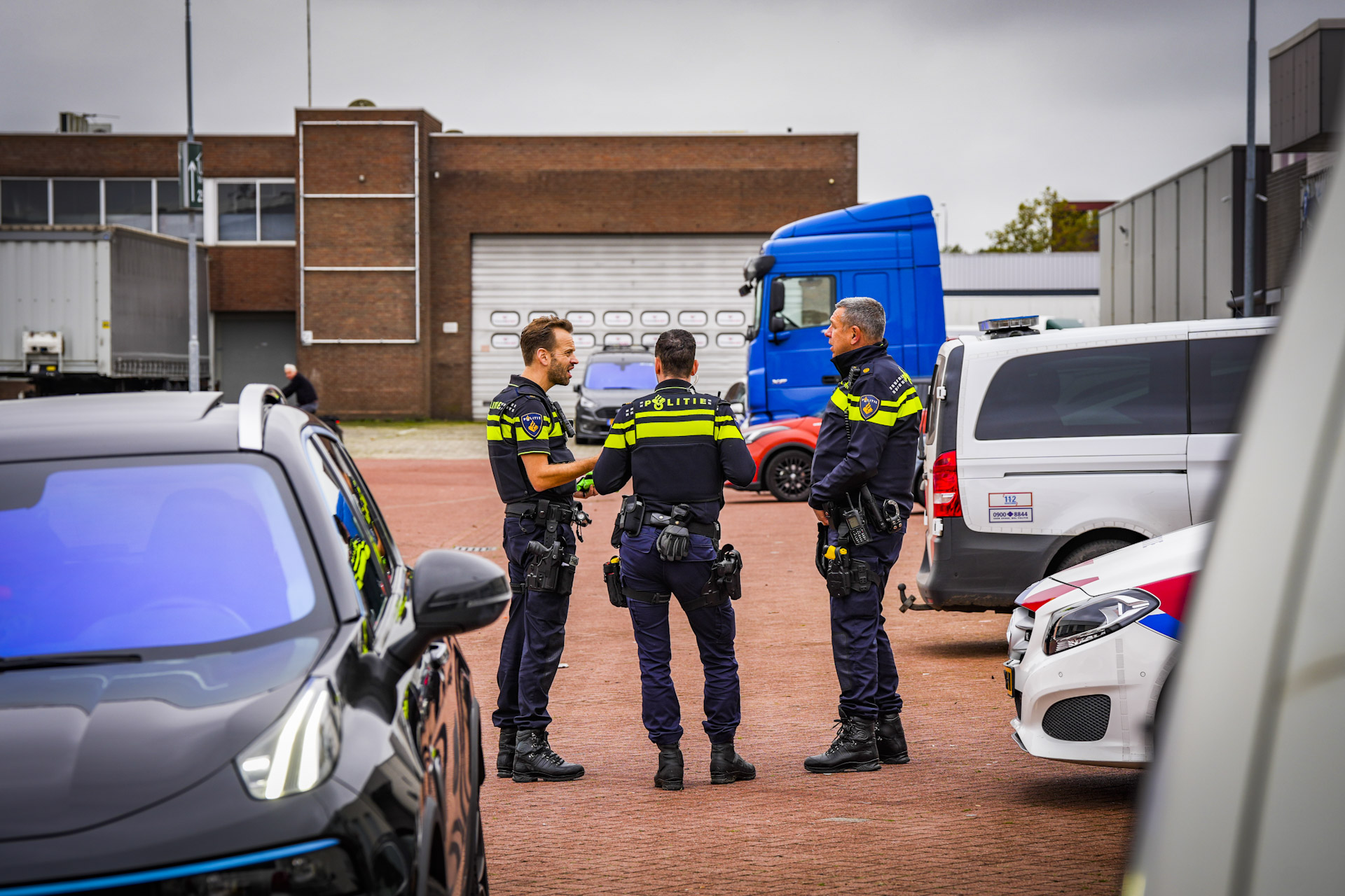 Man zwaargewond na val van ladder bij autogarage