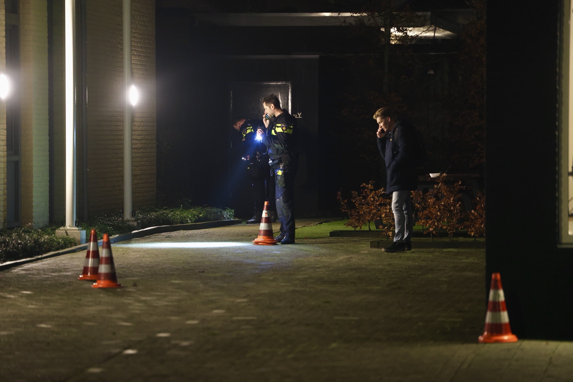 Man met schotwond meldt zich in ziekenhuis