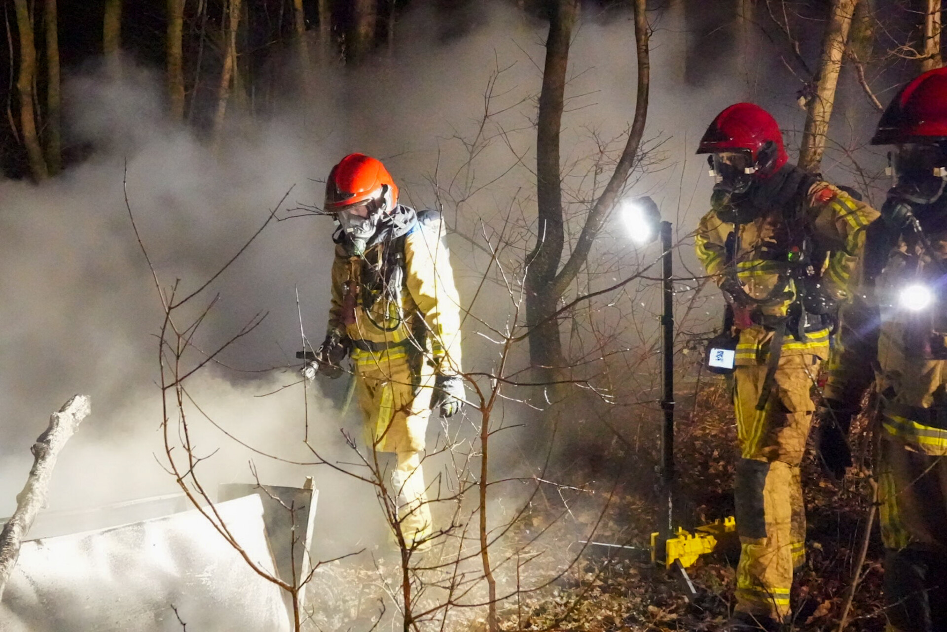 Caravan volledig uitgebrand in buitengebied