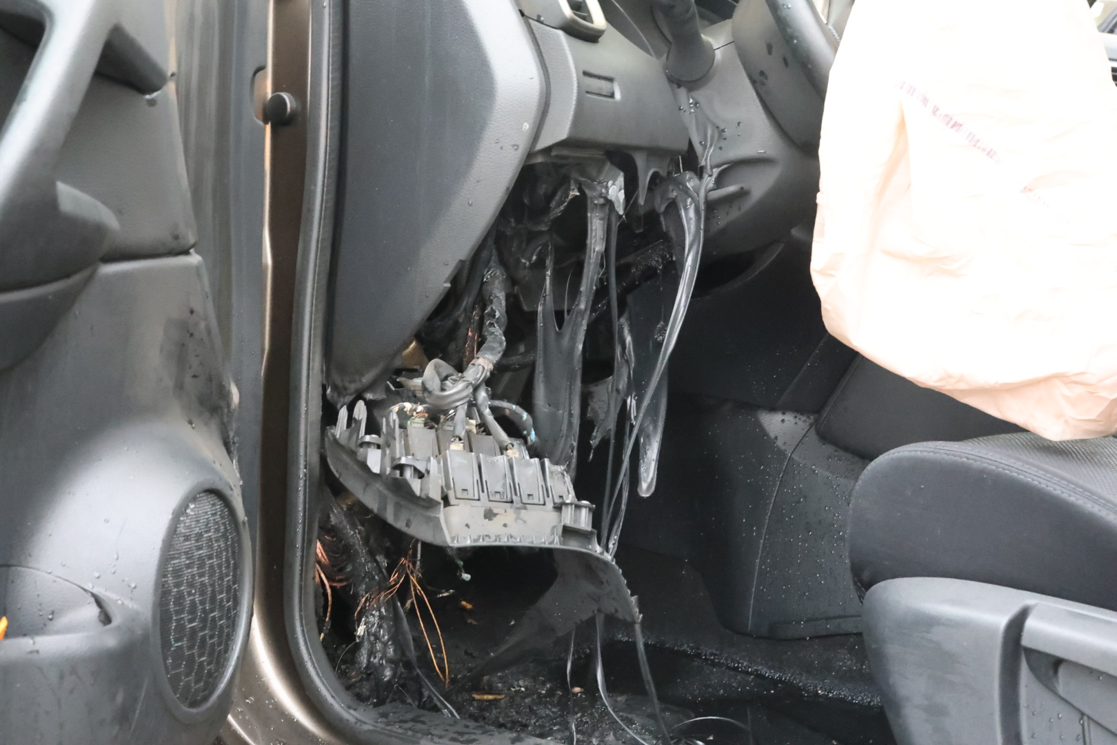 Dashboard vliegt in brand door technisch mankement