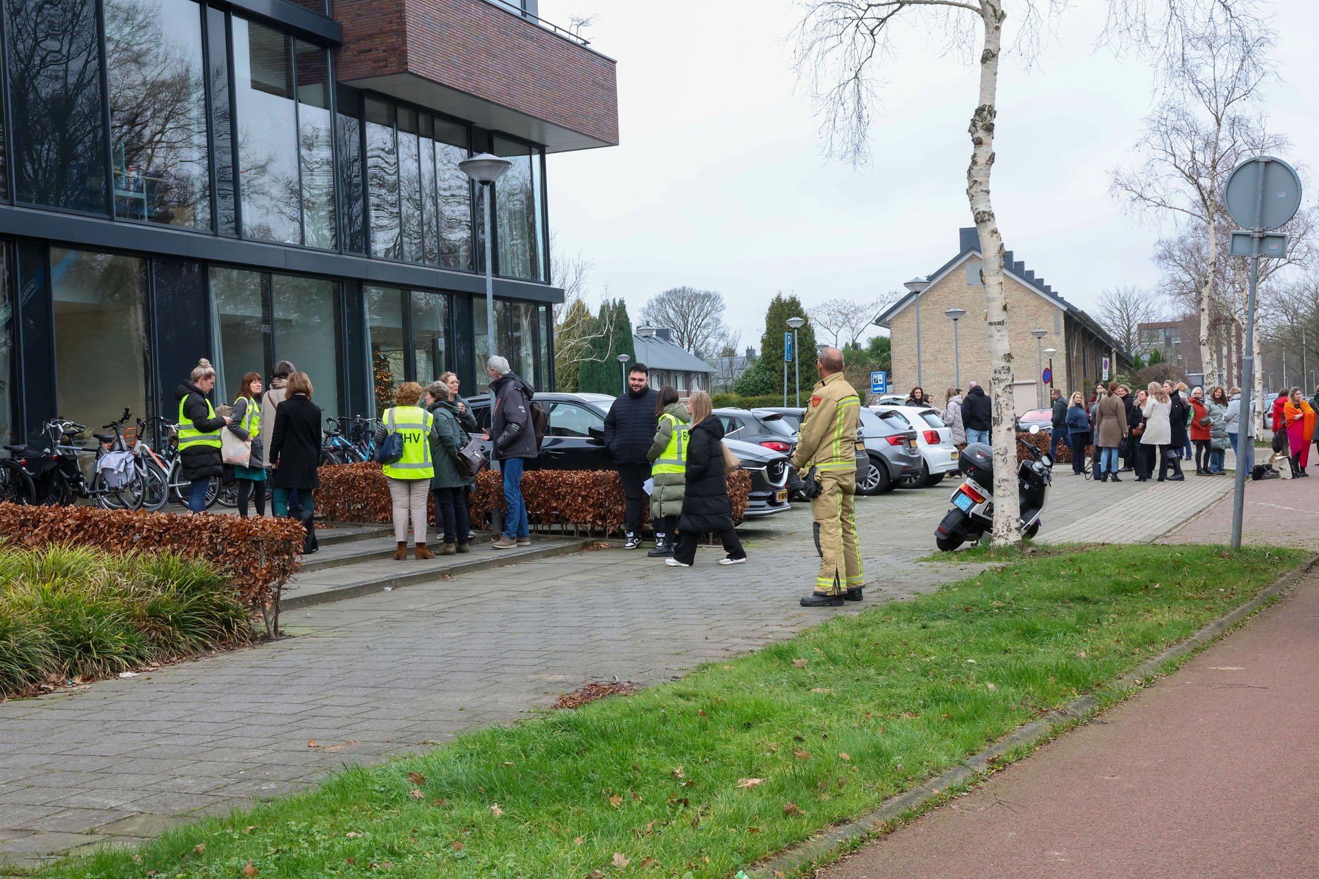 Bedrijfspand geëvacueerd na verzakking