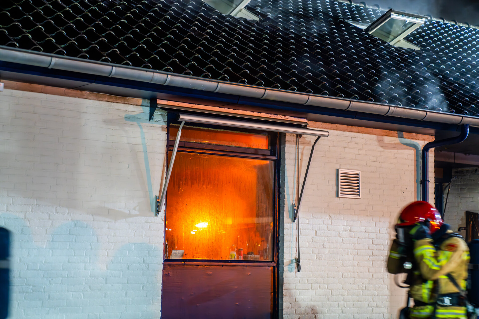 Arbeidsmigranten op straat na brand in woonruimte