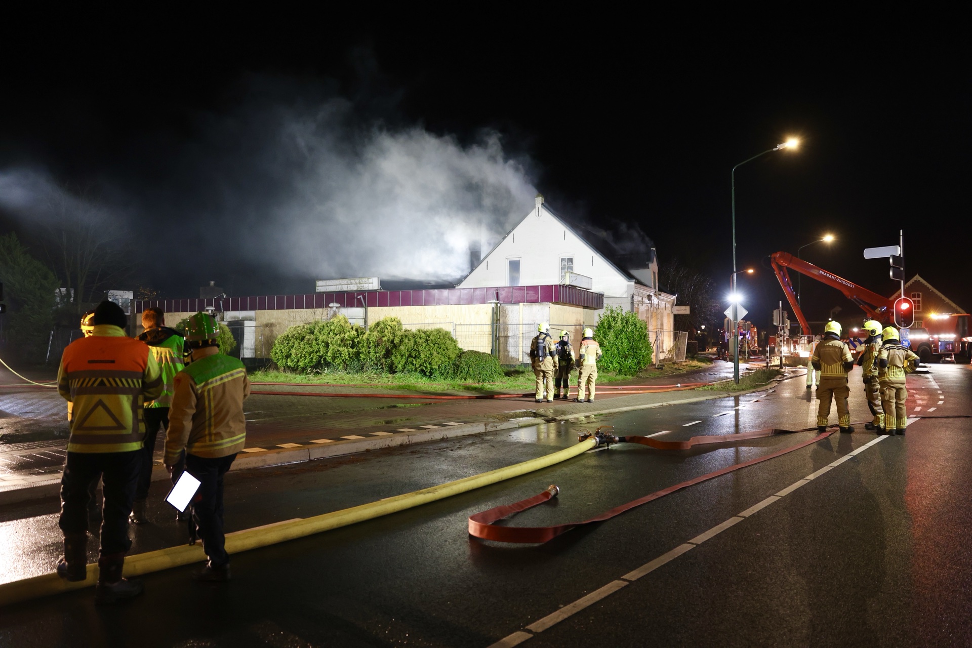 Opnieuw leegstaand horecapand verwoest door brand