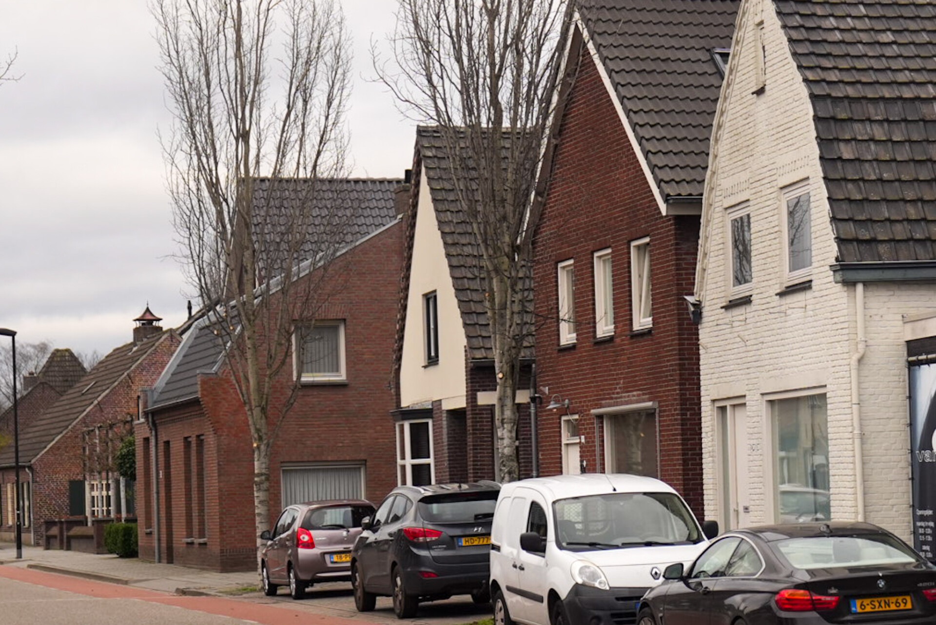 EOD ingezet vanwege vuurwerk en onbekende stof