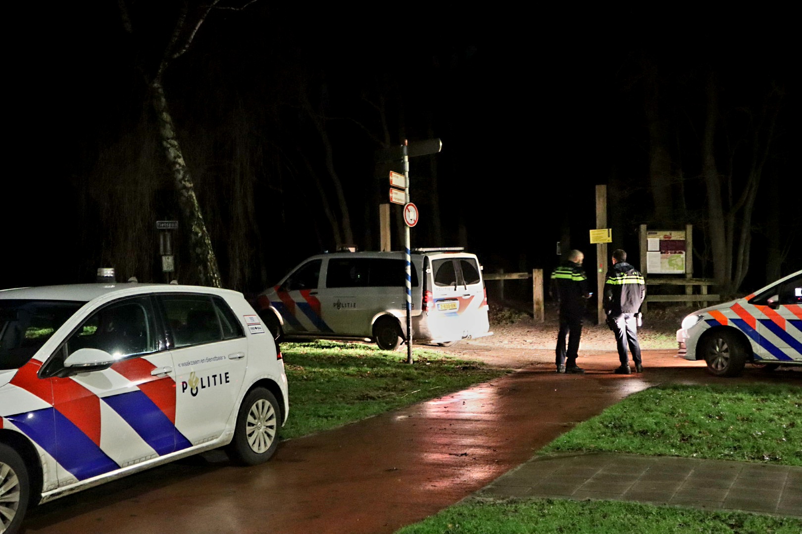 Zoektocht naar vermist persoon, ook politiehelikopter ingezet