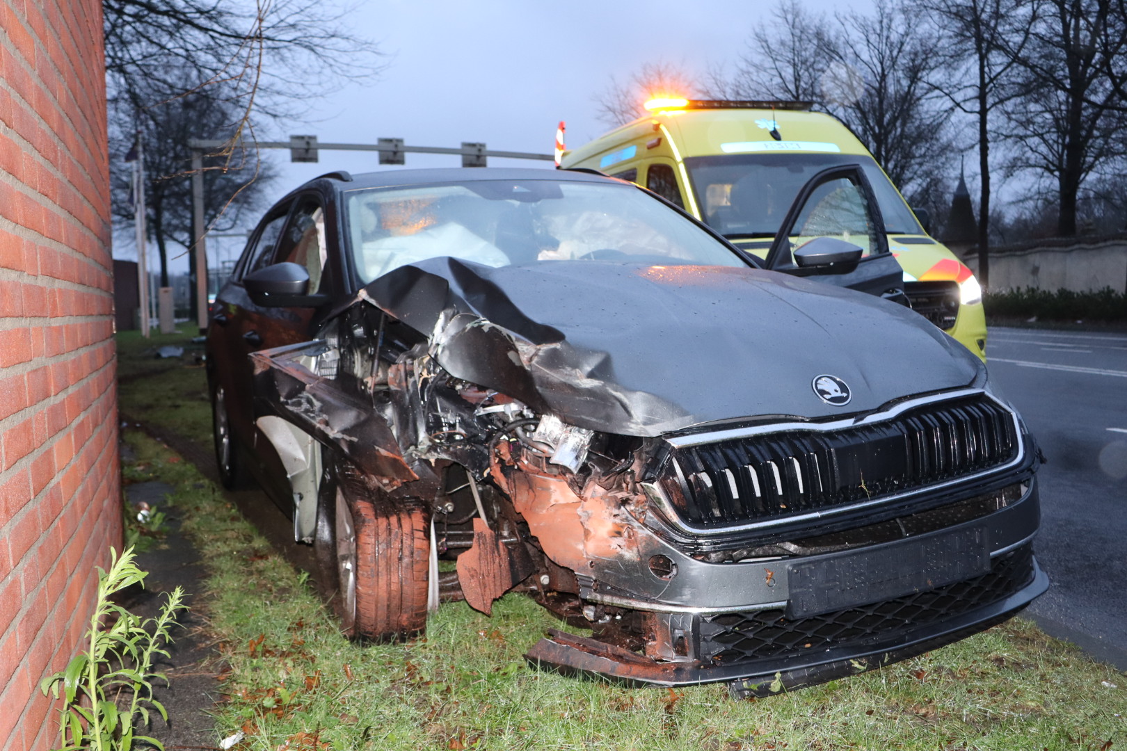 Auto crasht nabij de Efteling, bestuurder aangehouden
