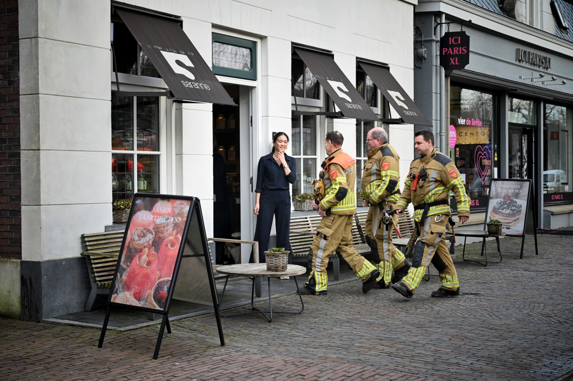 Klant chocolaterie zit drie kwartier vast op toilet, maar na bevrijding is het weer raak