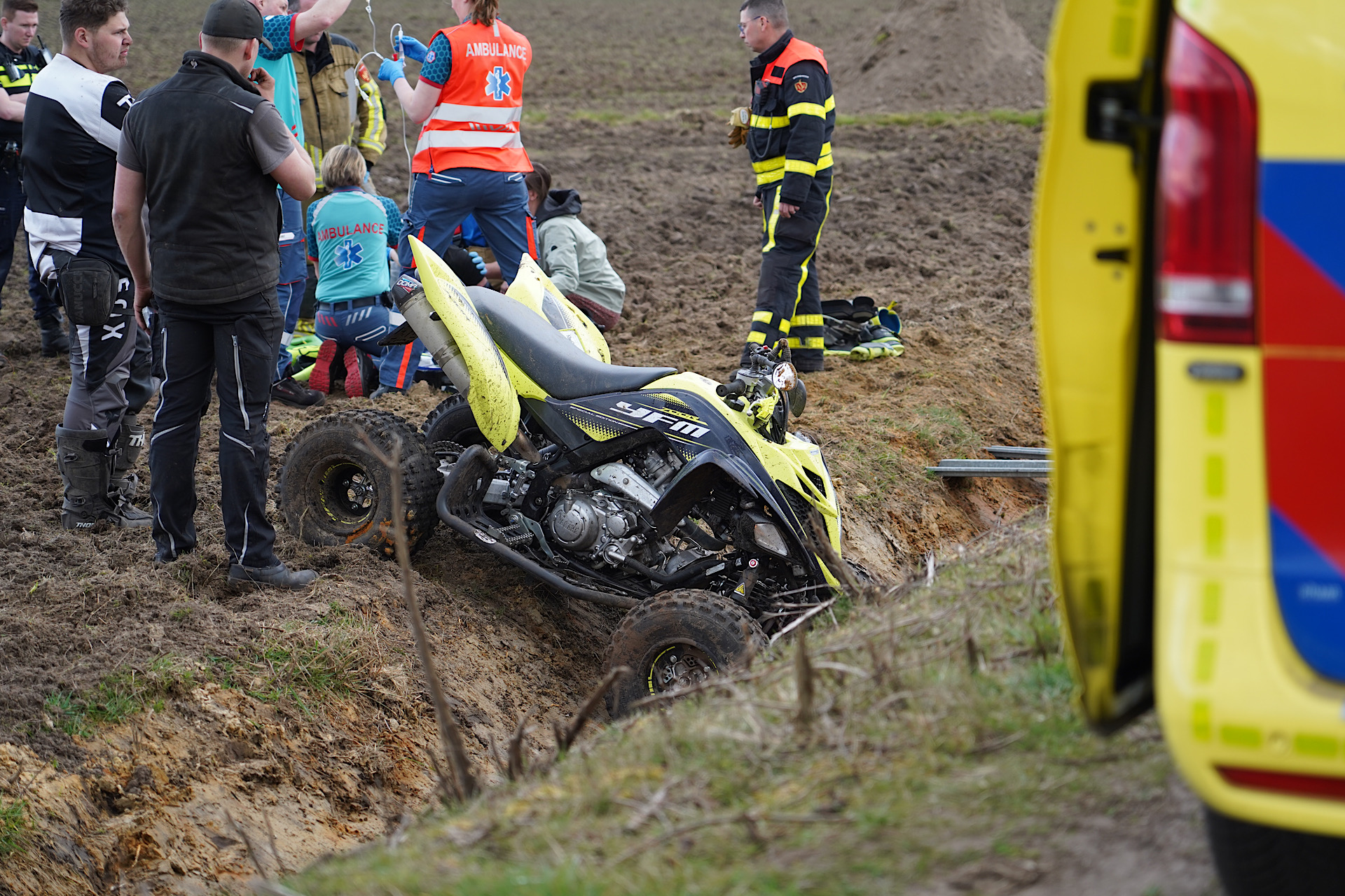 Bestuurder raakt gewond bij crash met quad