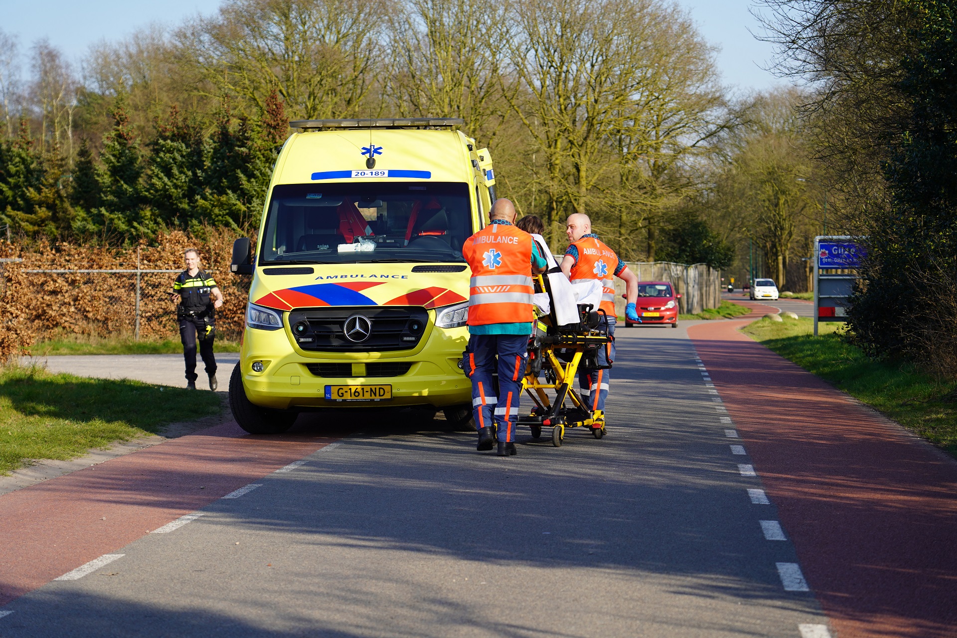 Motorrijder gewond na val in buitengebied