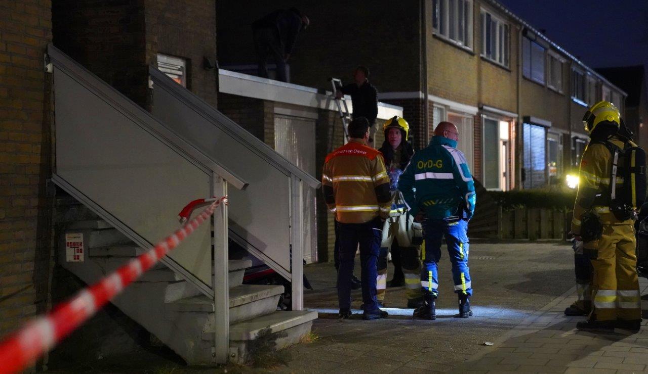 Huizen ontruimd vanwege verwarde man, hond gewond bij inval arrestatieteam