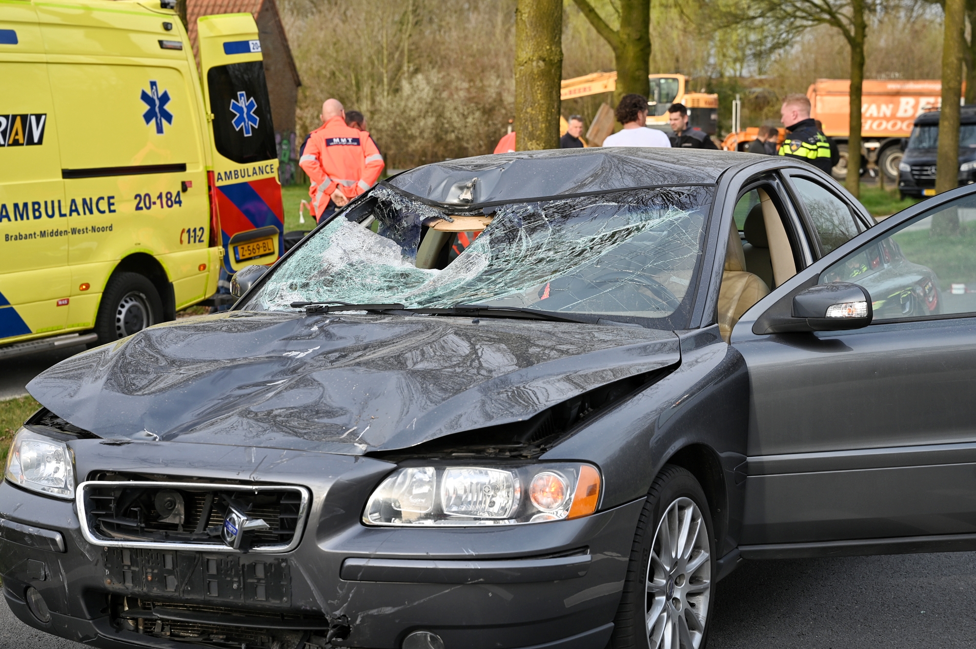 Jonge Noud (13) verongelukt op weg naar bijbaantje, dorp in diepe rouw