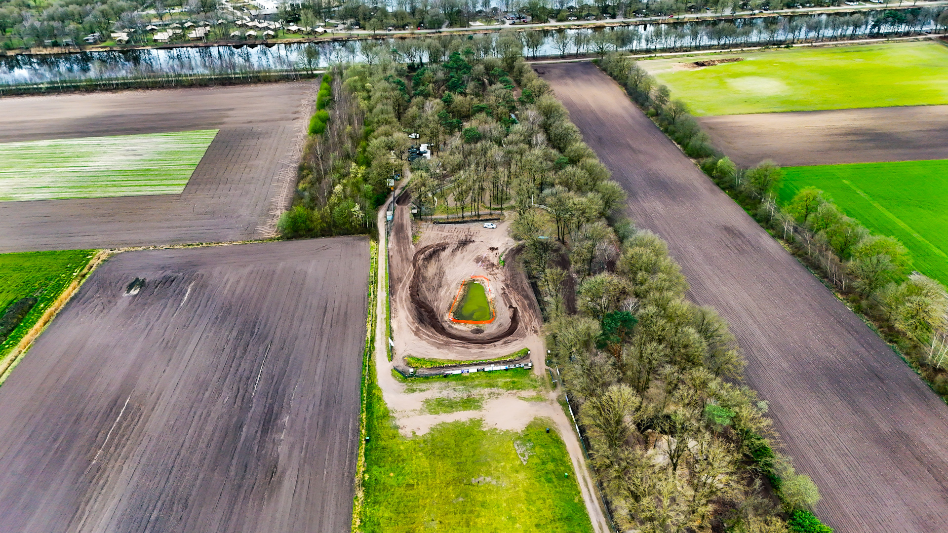 25-jarige motorrijder overlijdt na val op motorcrossterrein