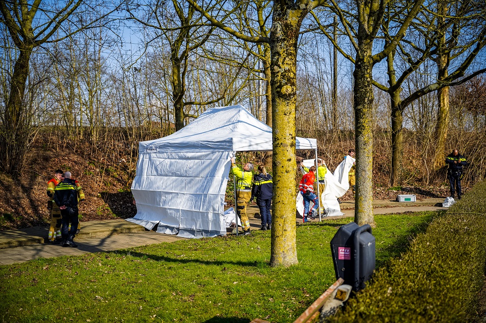Overleden persoon aangetroffen op straat