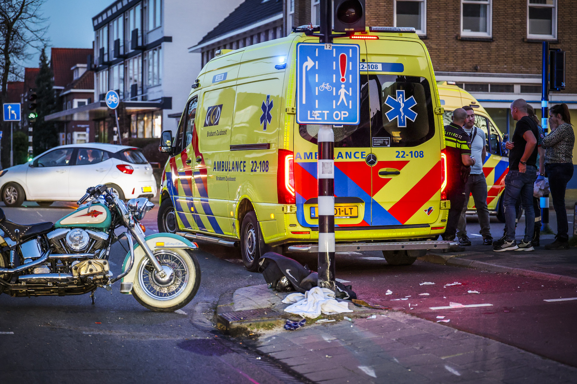Motorrijder ernstig gewond bij ongeval met auto