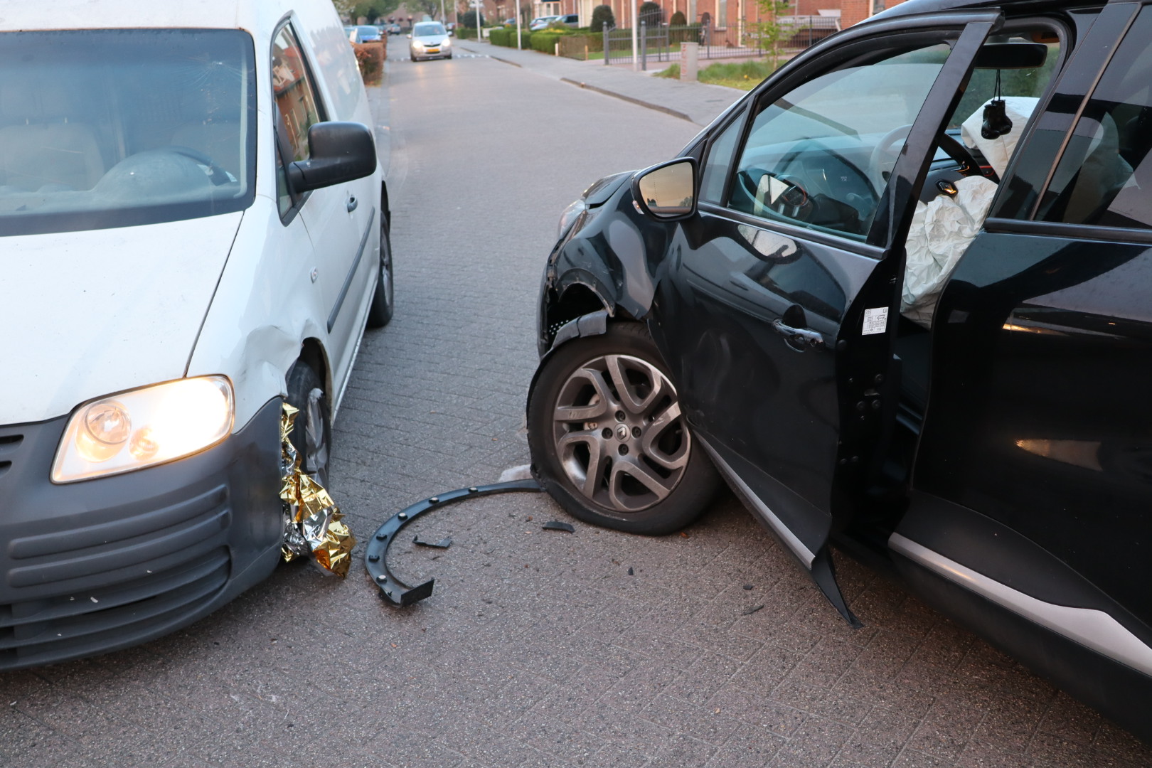 Gewonde door botsing tussen twee auto’s