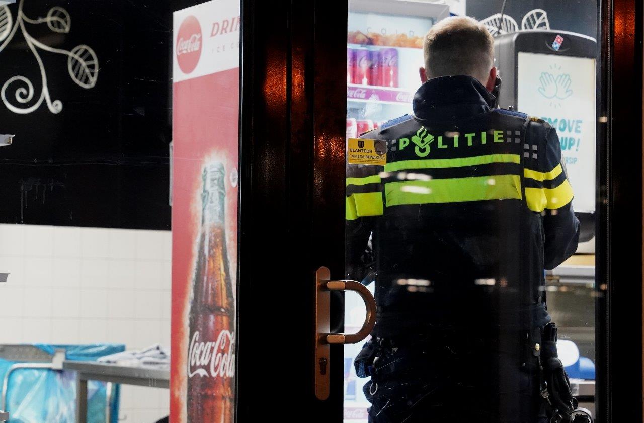 Politie onderzoekt gewapende overval op pizzeria