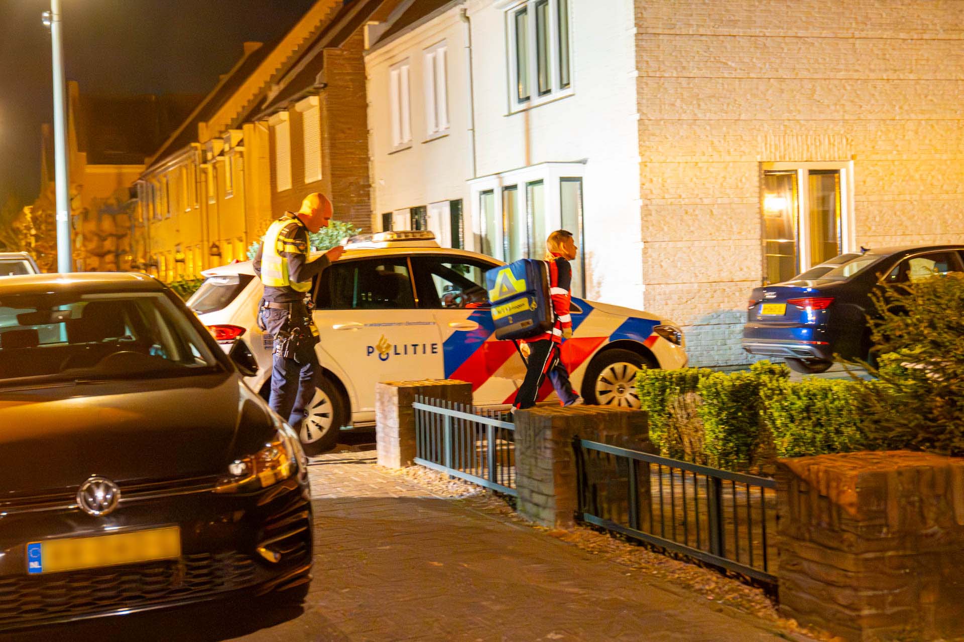 Zwaargewonde door steekpartij, traumahelikopter geland