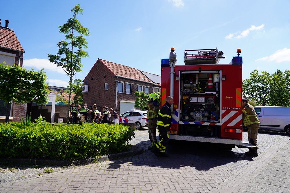 Brandweer ventileert woning na korte brand, oorzaak onbekend
