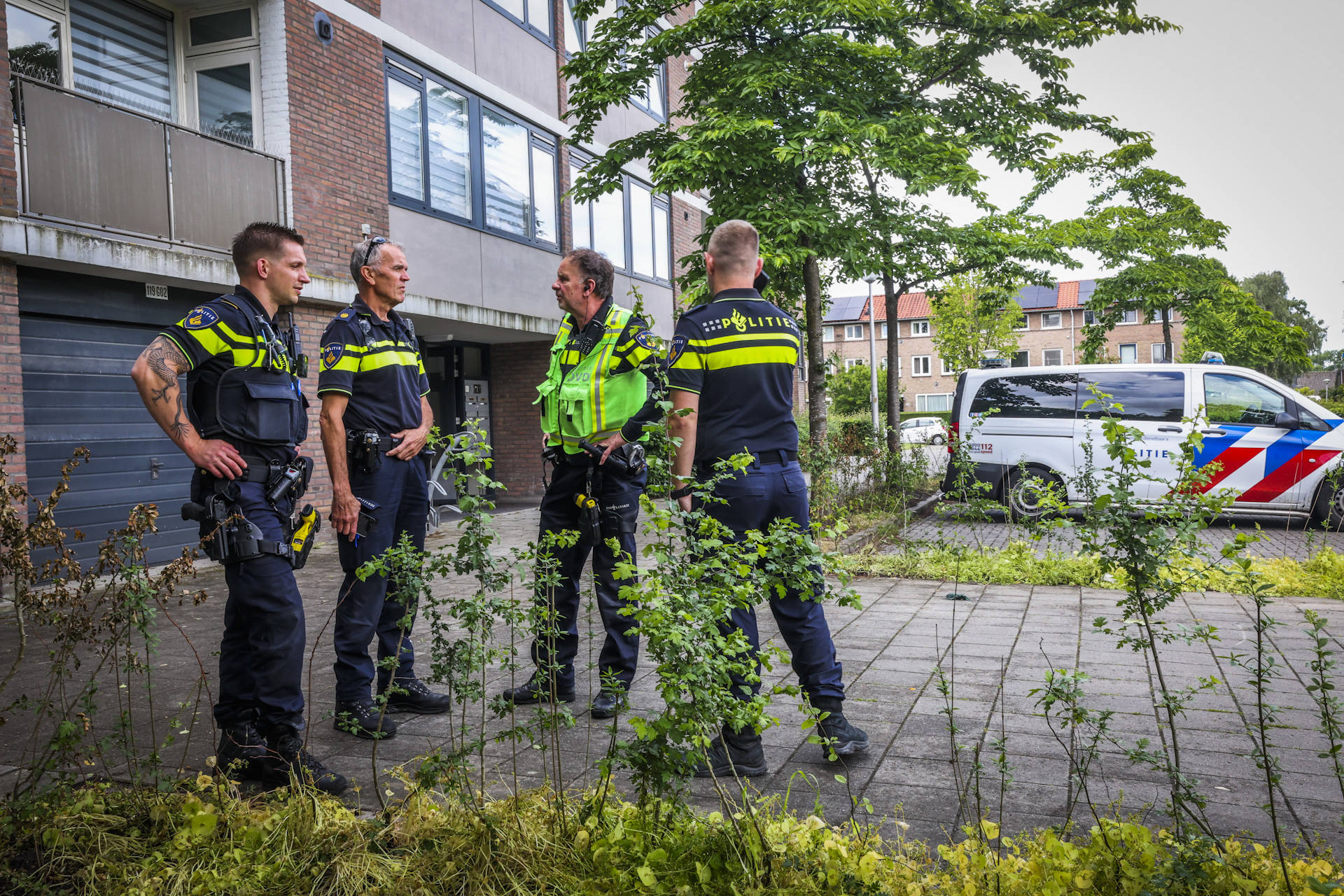 Vrouw al weken overleden in flat, ontdekt na zorgmelding
