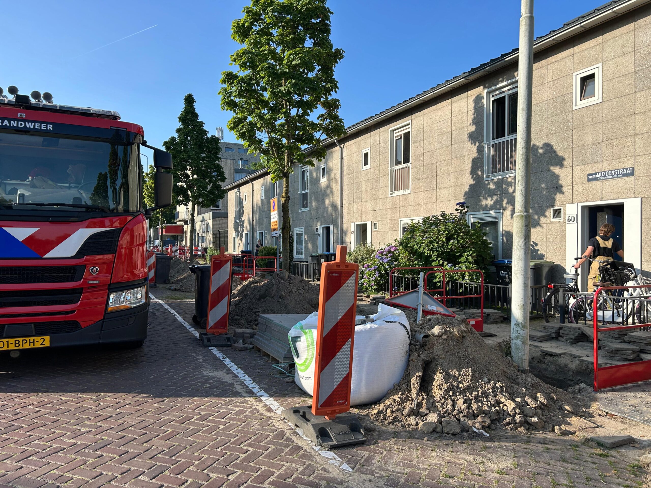 Matras vliegt in brand in slaapkamer