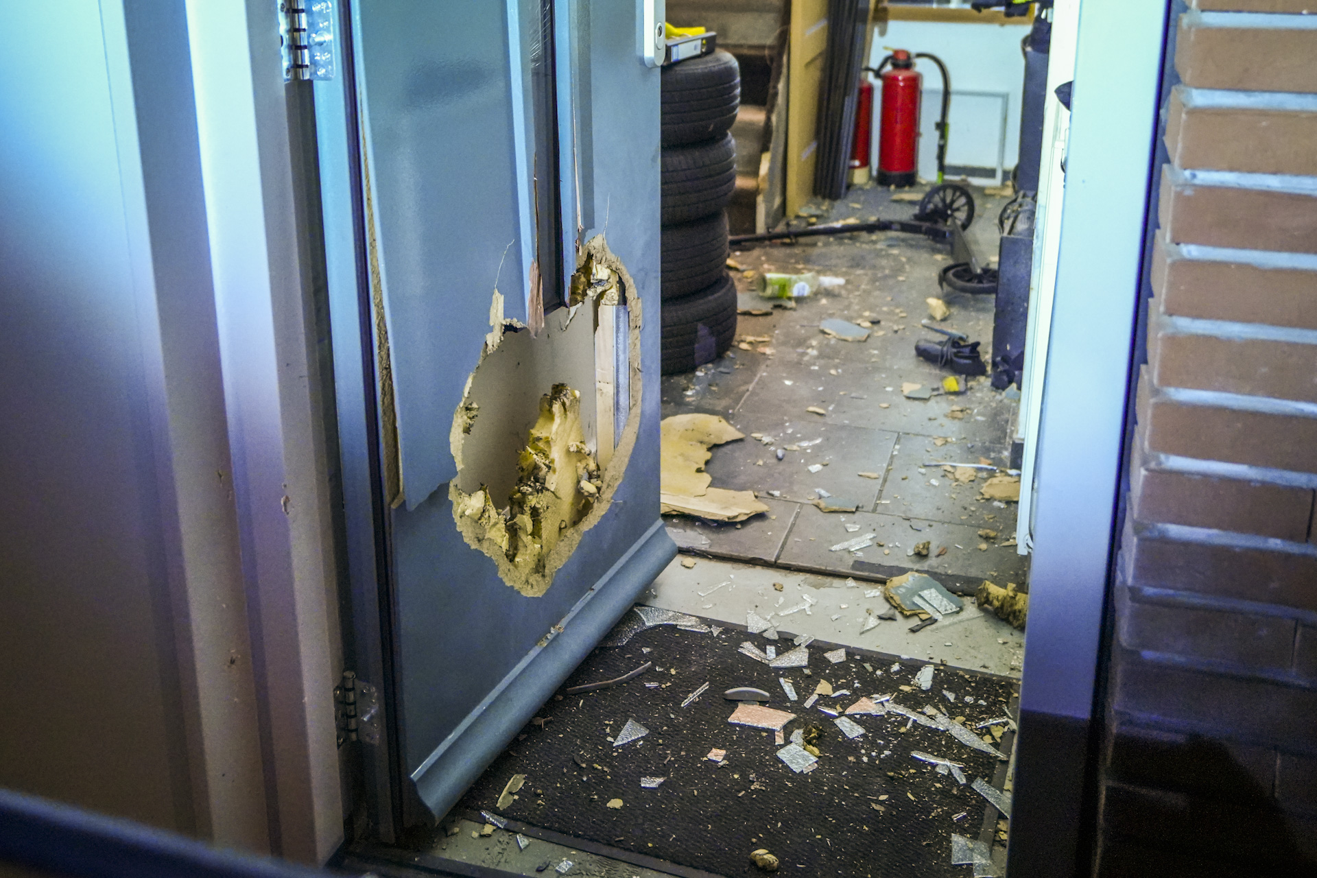 Aanslag op woning waar man en kind wonen