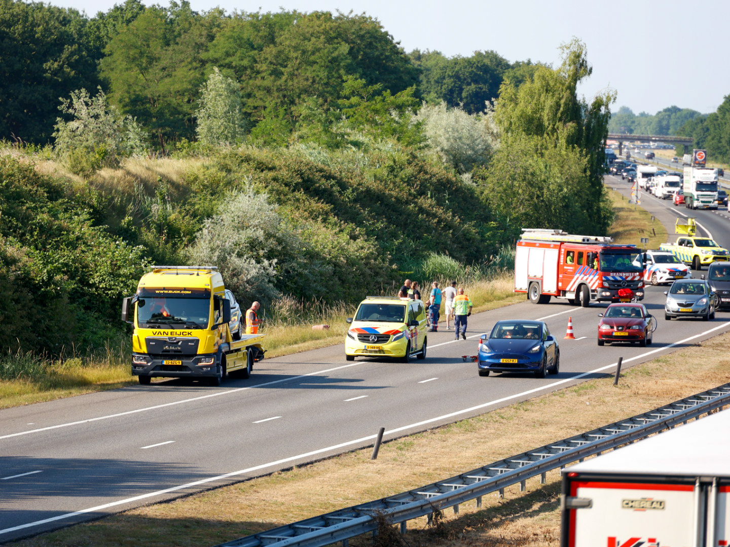 Aanrijding zorgt voor flinke verkeershinder