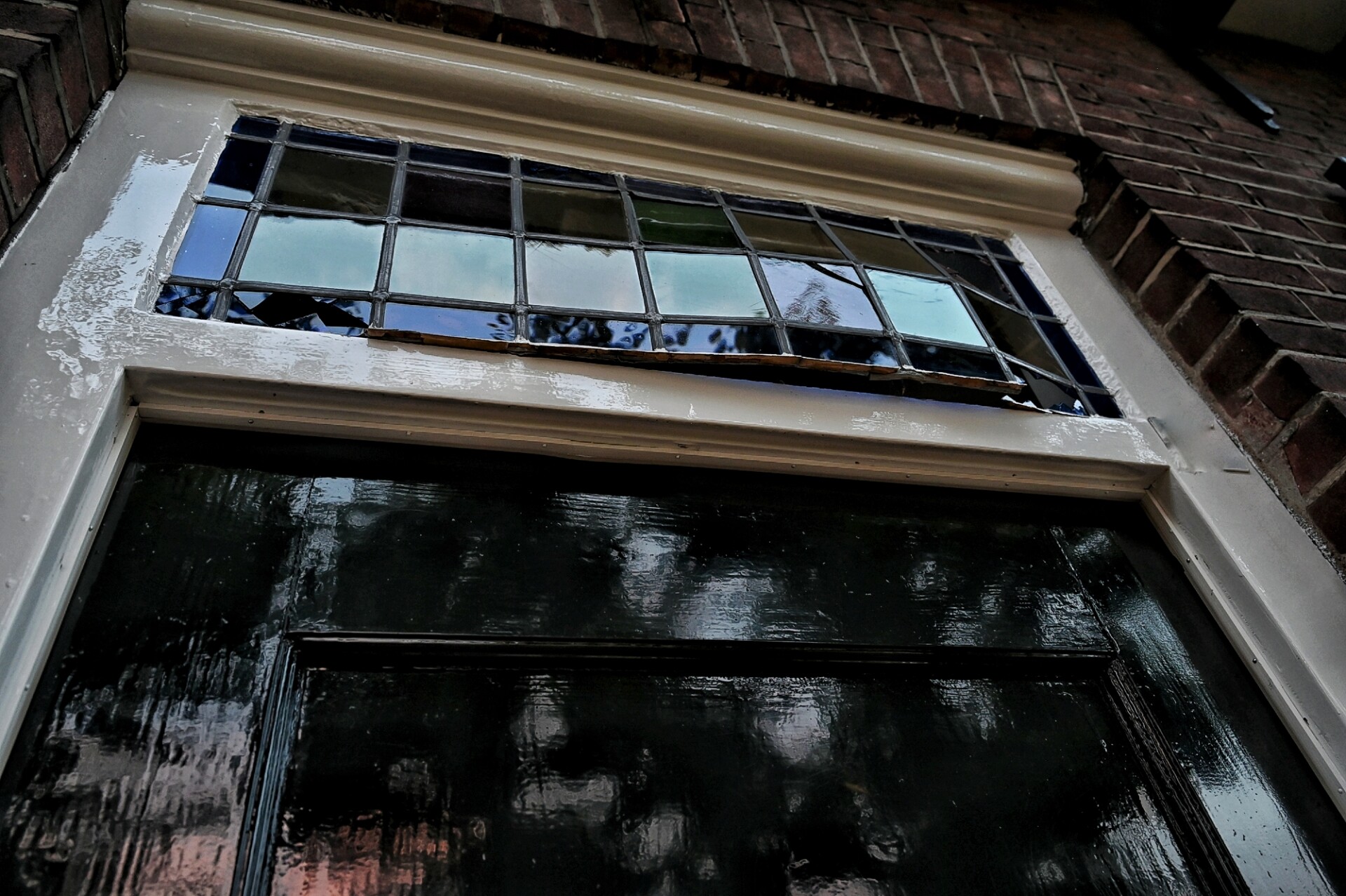 Schade aan woning van gemeenteraadslid door explosie