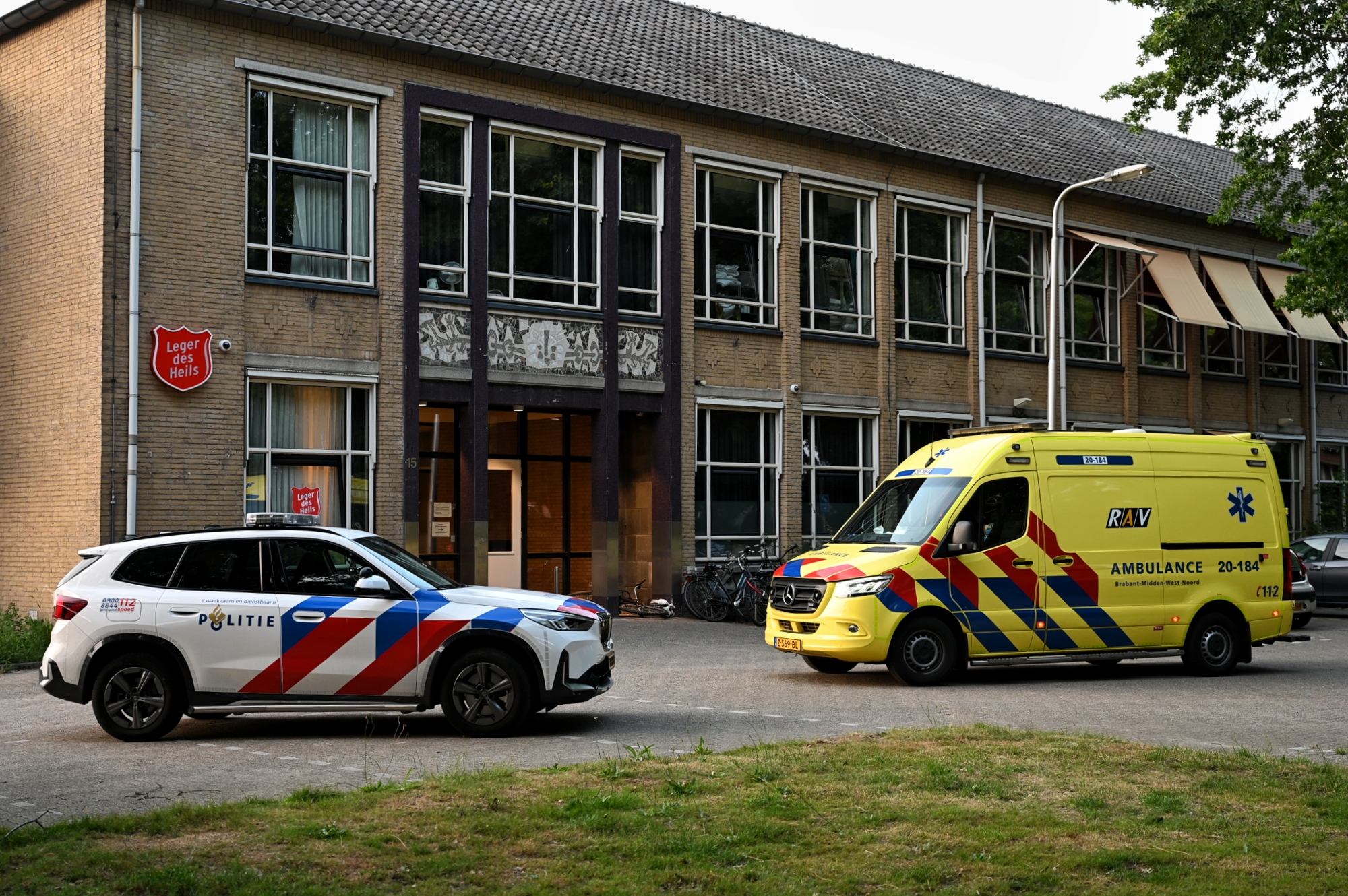 Gewonde bij steekpartij, dader vlucht