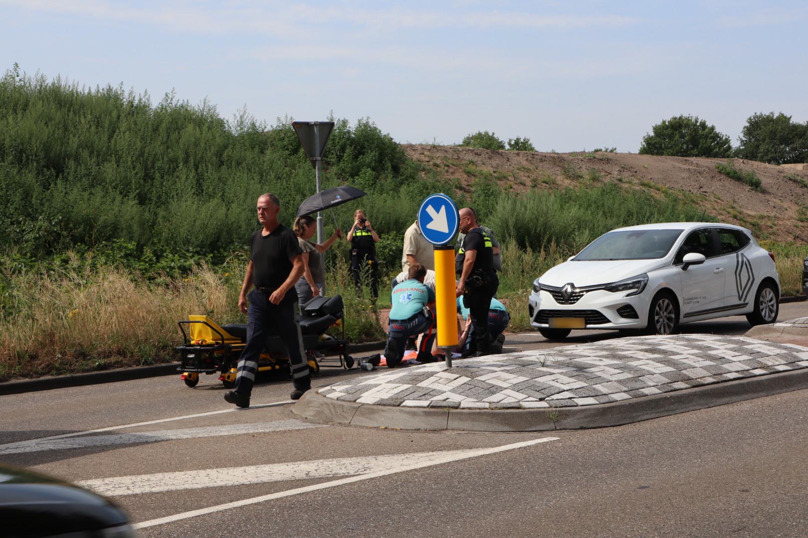 Fietser gewond bij aanrijding op oversteekplaats