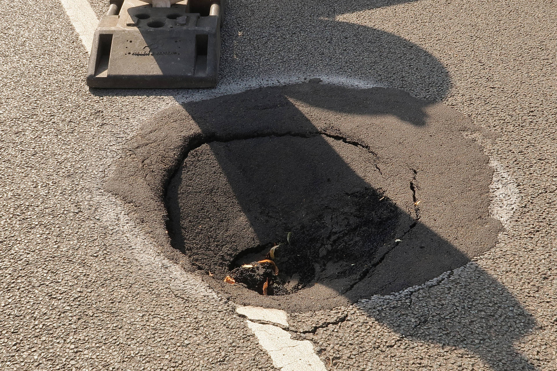 Gaten in wegdek in Breda blijven terugkeren