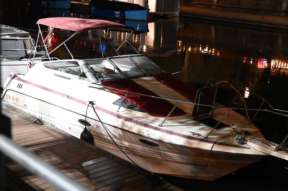 Brand op plezierjacht snel onder controle