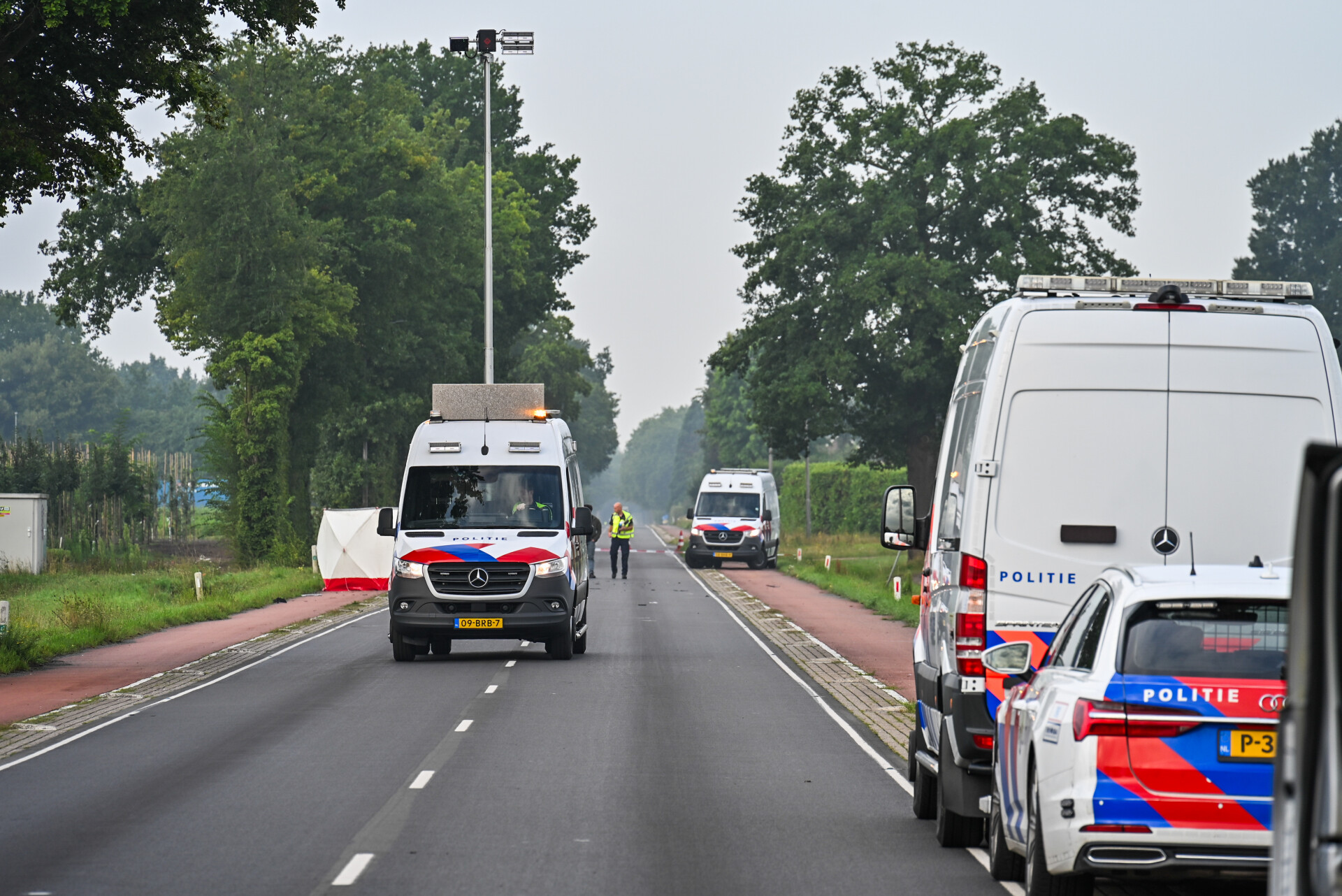 Voetganger overleden bij ongeluk, weg helemaal dicht