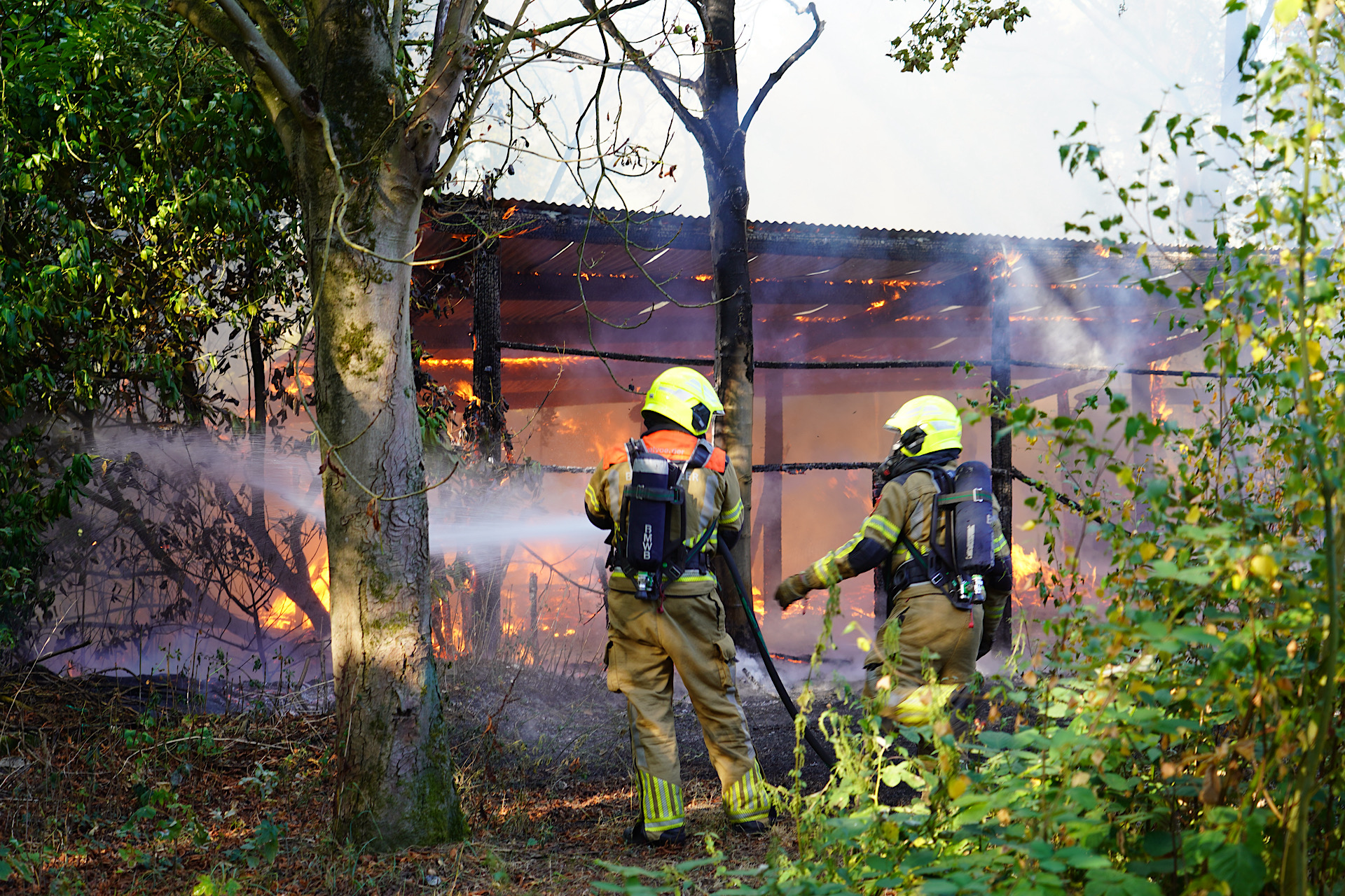 Brand in leegstaande schuur
