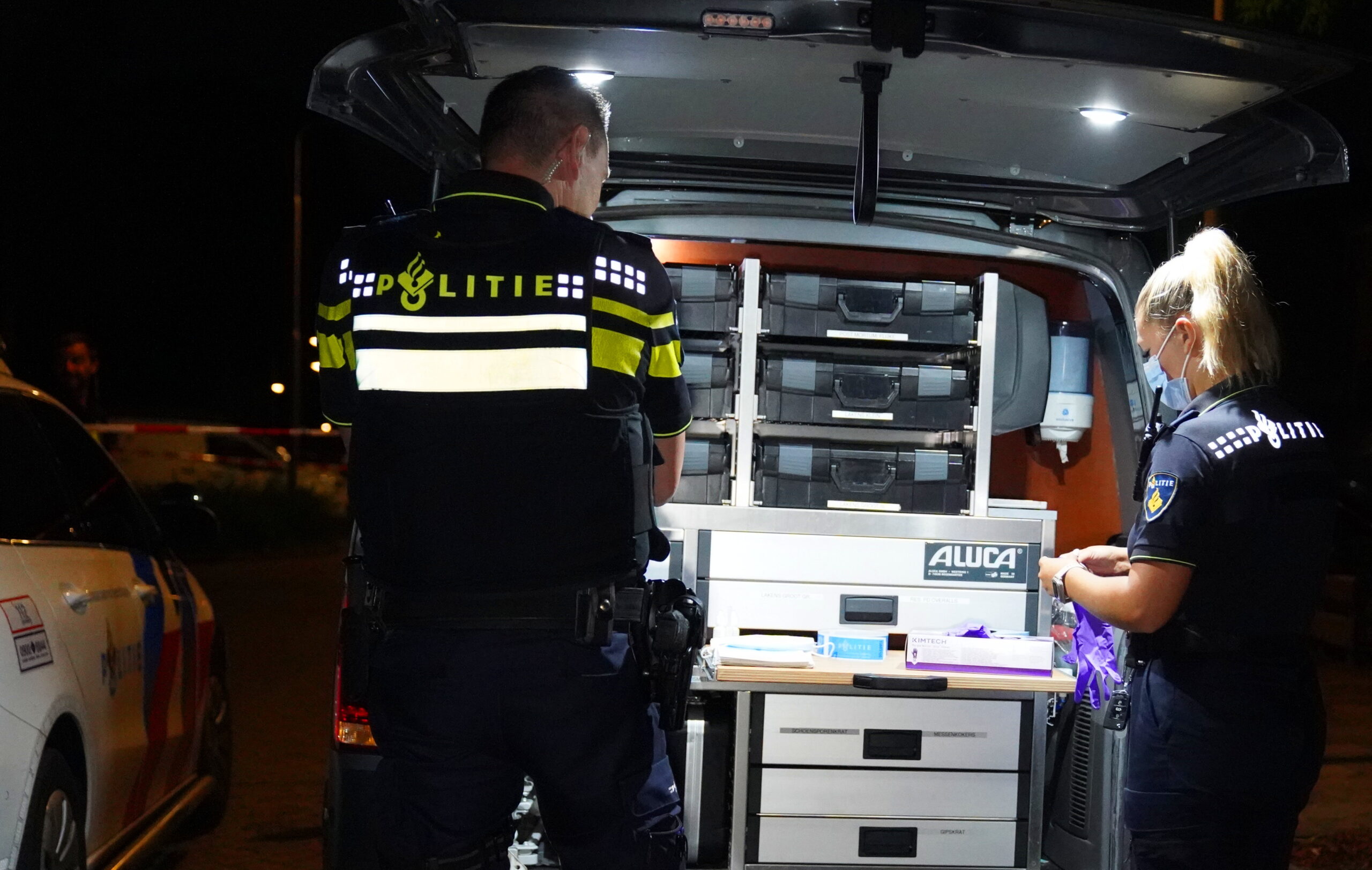 Man gewond aan handen en gezicht bij steekpartij: dader gevlucht