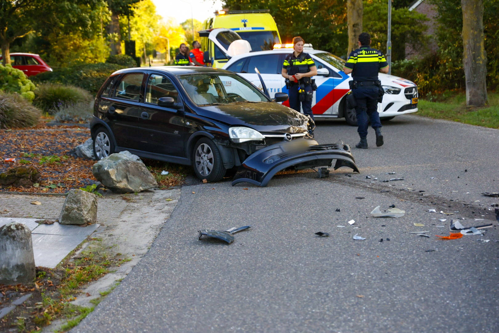 Lichtgewonde bij botsing tussen twee auto’s