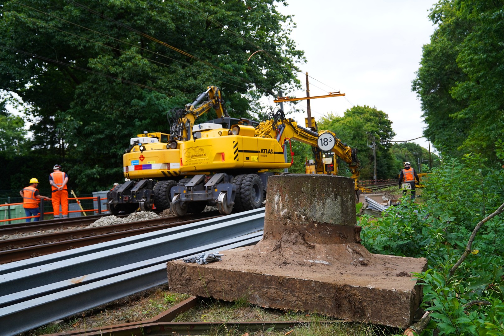 Nachtwerk aan spoor na zware schade, treinverkeer stilgelegd