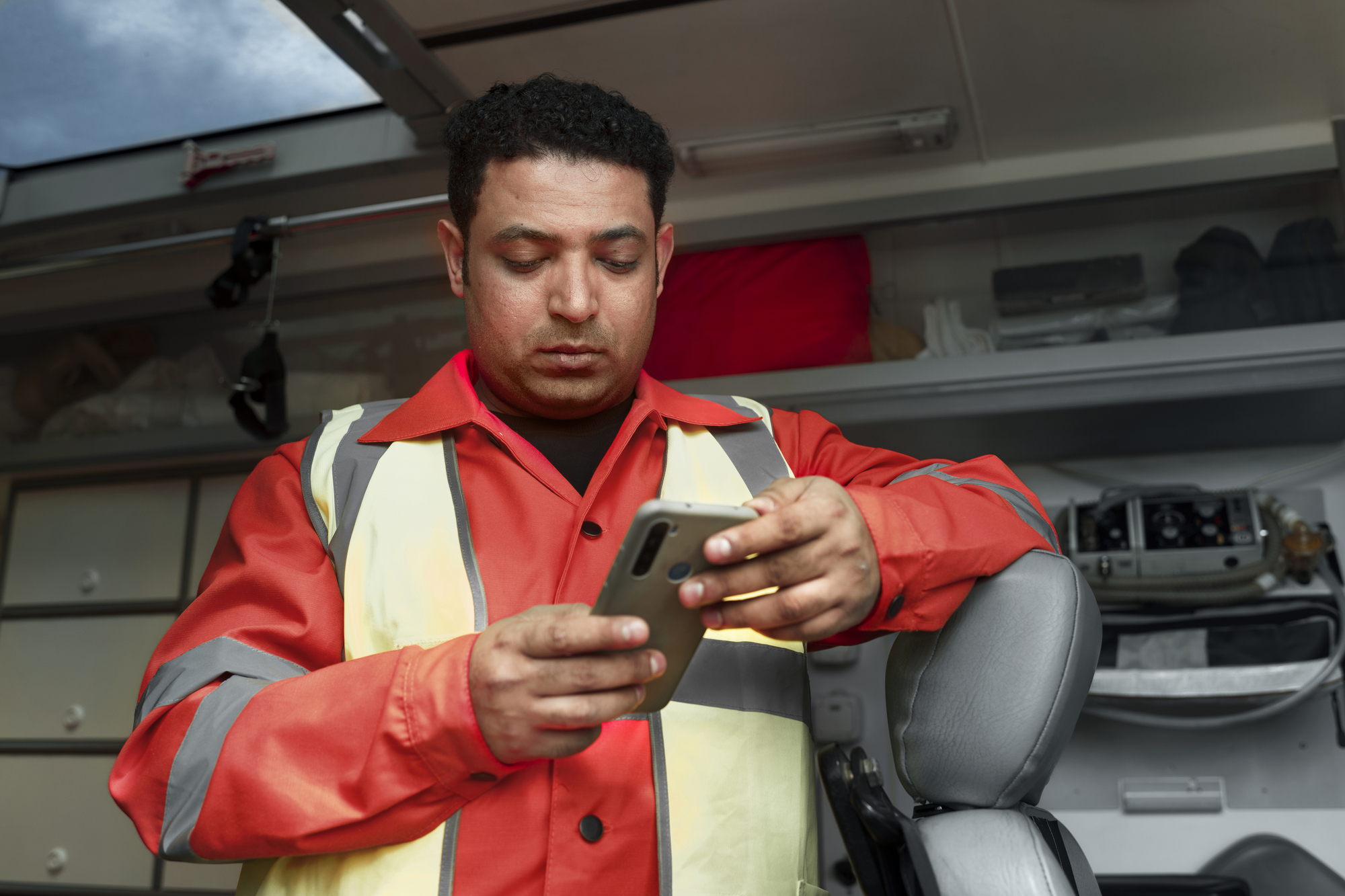 De mobiele tools voor hulpverleners en live video van smartphones