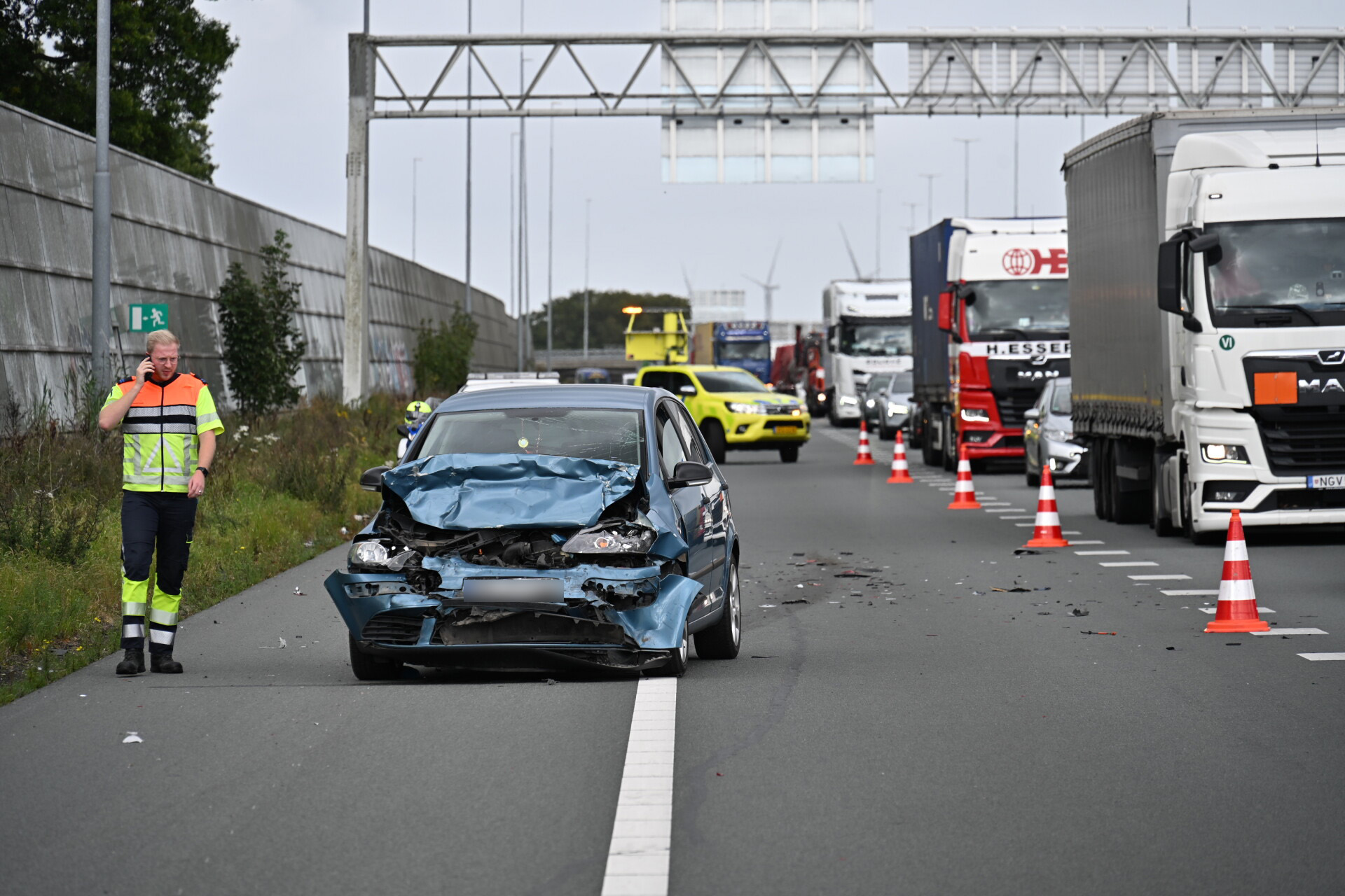 Twee auto’s zwaar beschadigd bij botsing op snelweg