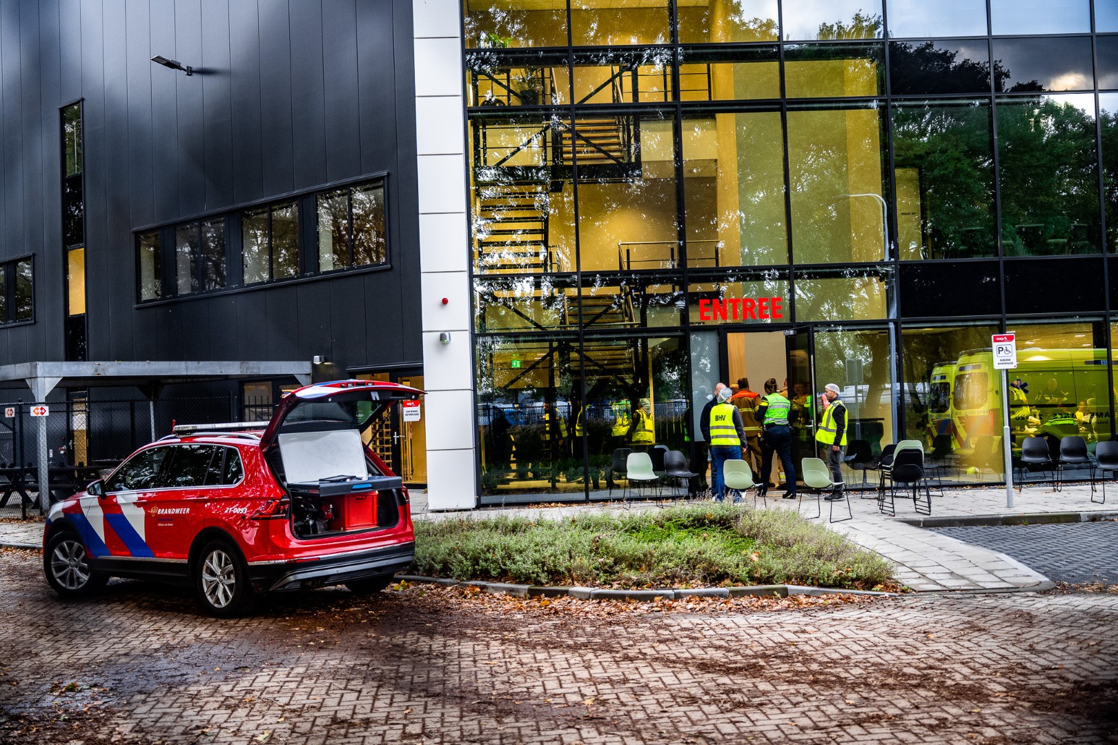 Medewerkers onwel door dampen bij verpakkingsbedrijf, pand ontruimd