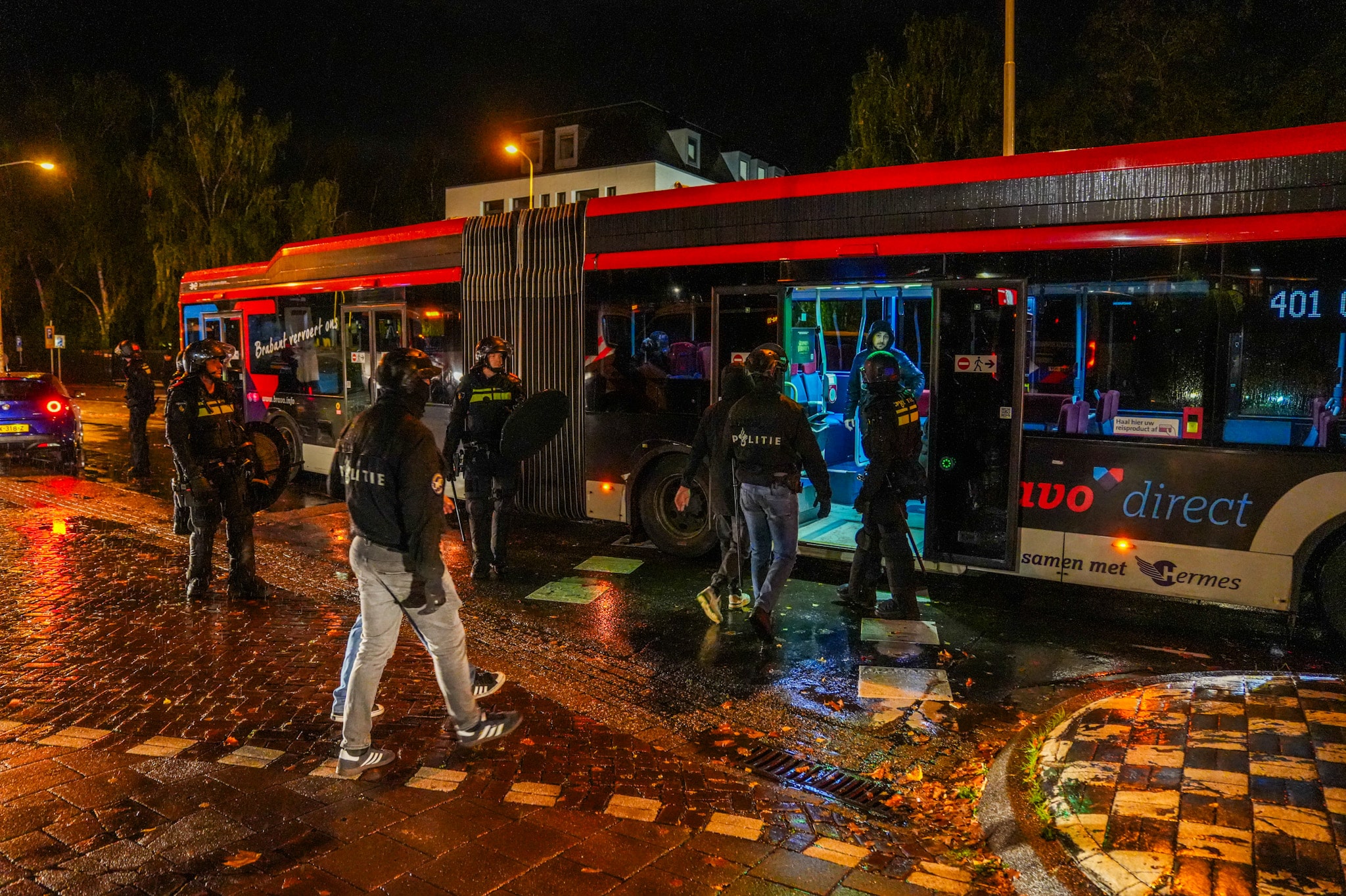 Politie houdt ruim 200 Napoli-supporters aan