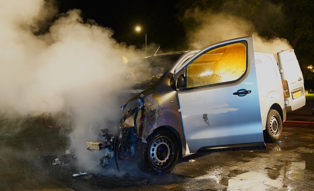 Drie autobranden in korte tijd, verdachte aangehouden