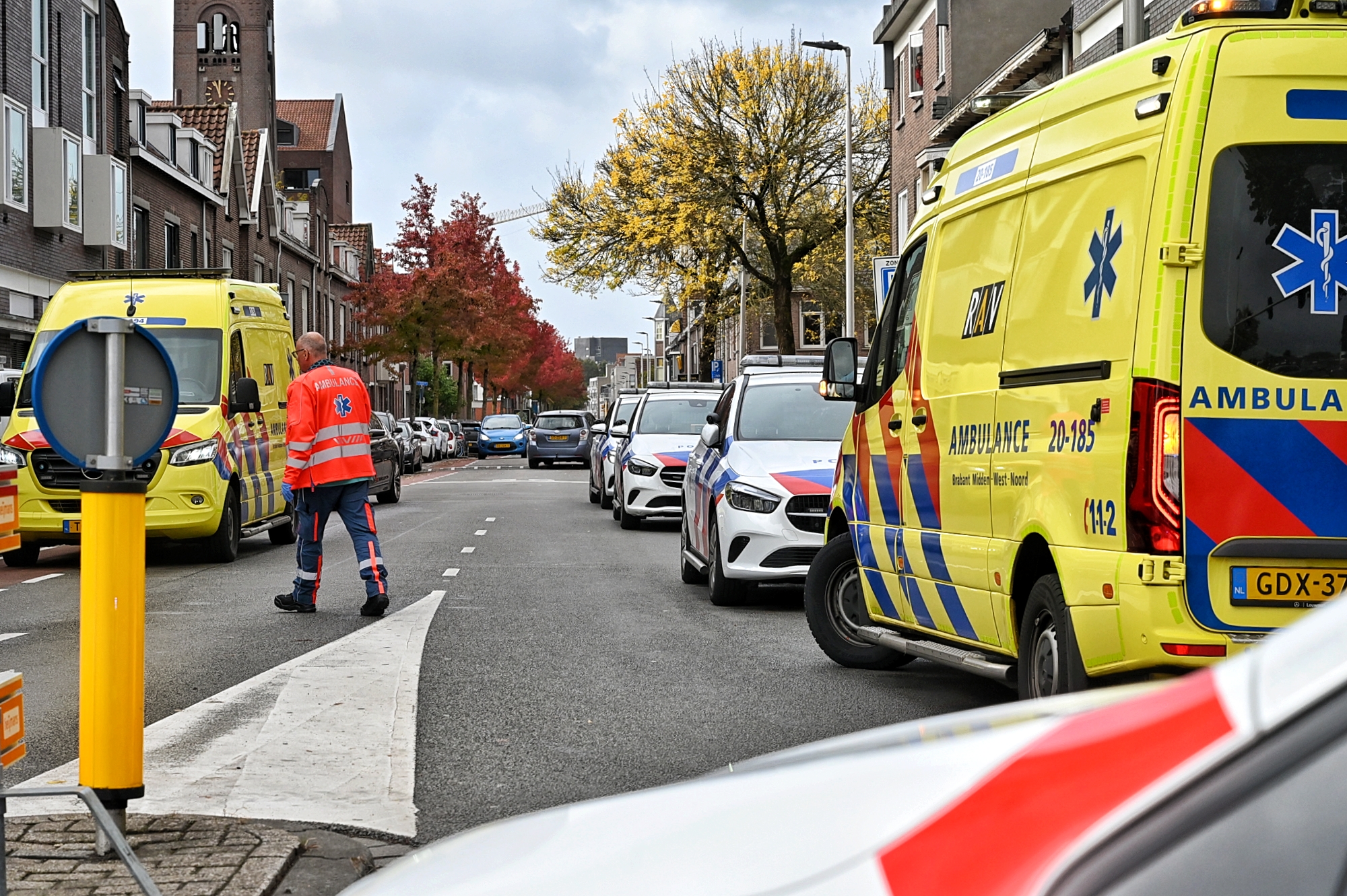 Vrouw zwaargewond na steekpartij in woning, buurman aangehouden