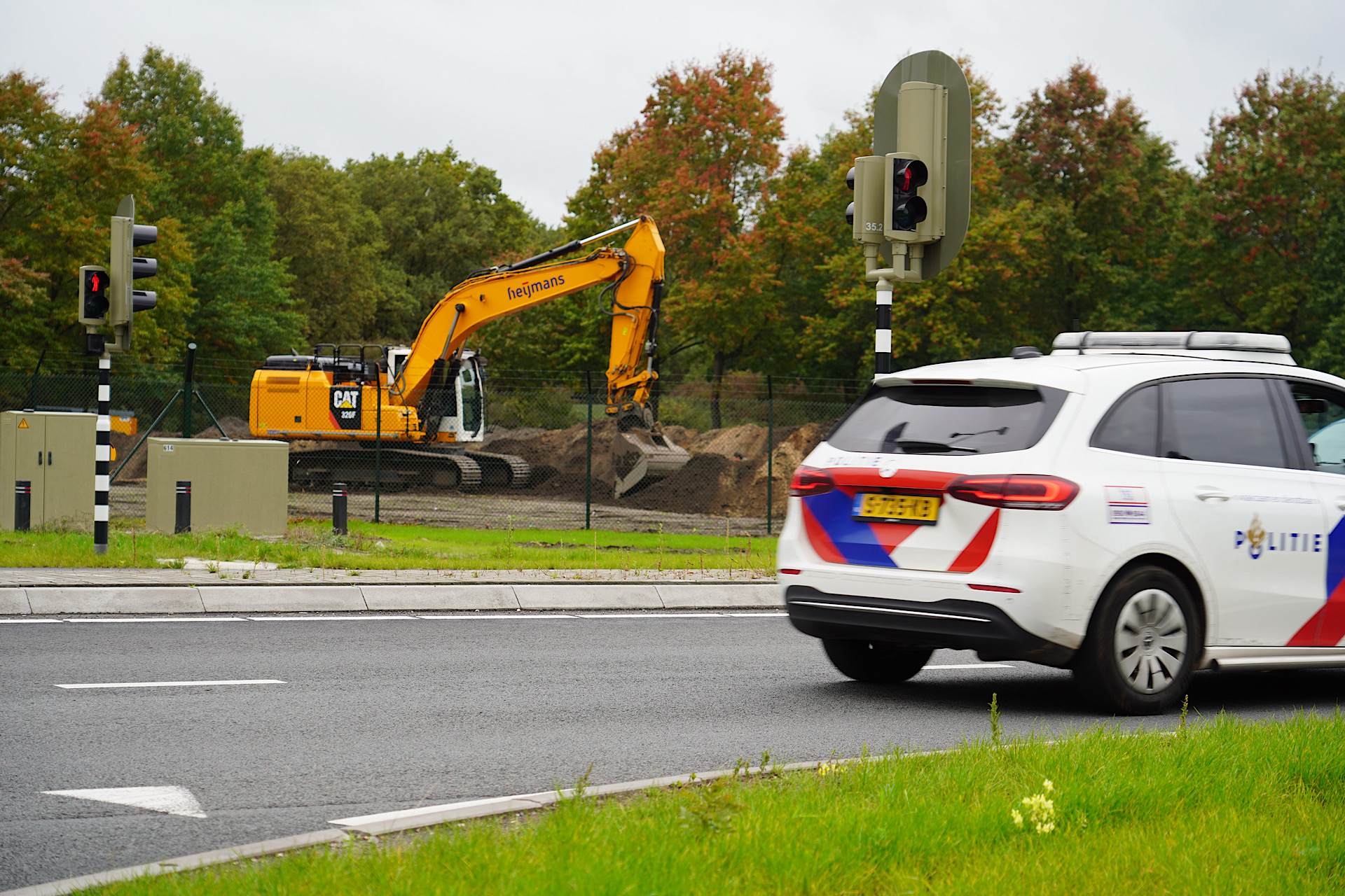 Weg afgesloten na vondst explosief uit de Tweede Wereldoorlog bij vliegbasis