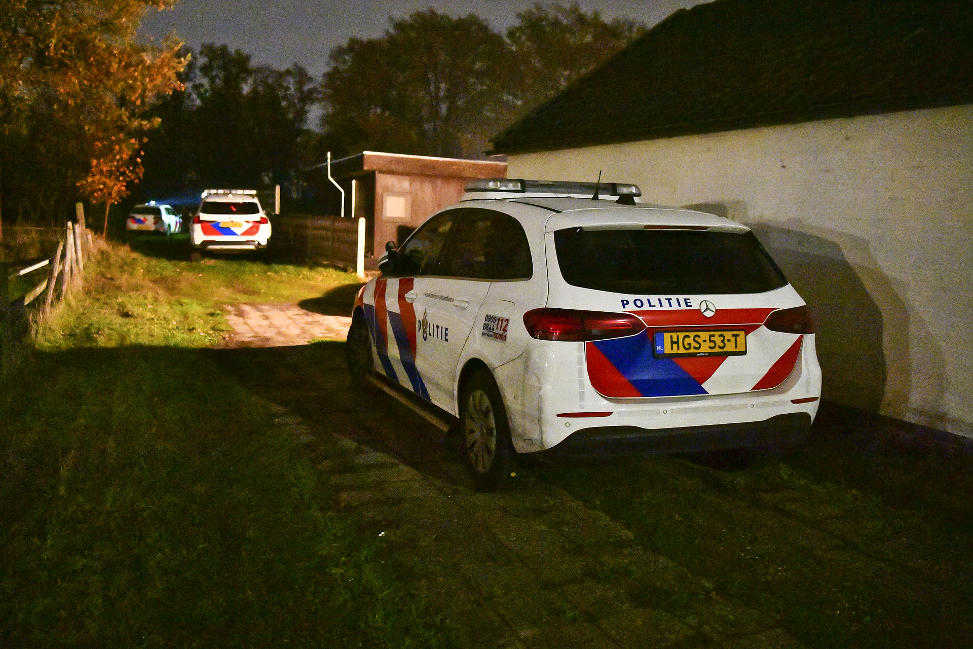 Politie rukt massaal uit na melding over vuurwapen